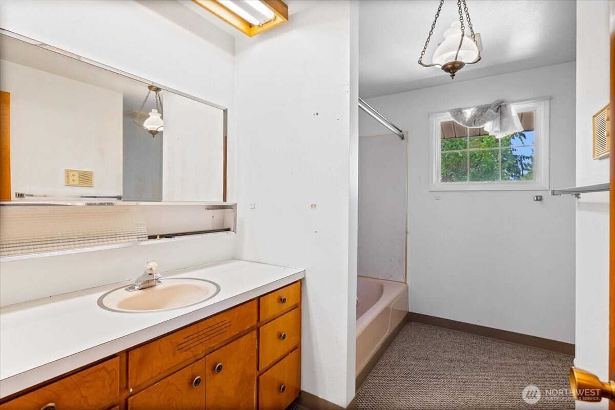 12521 Roosevelt Road Property Photo 23