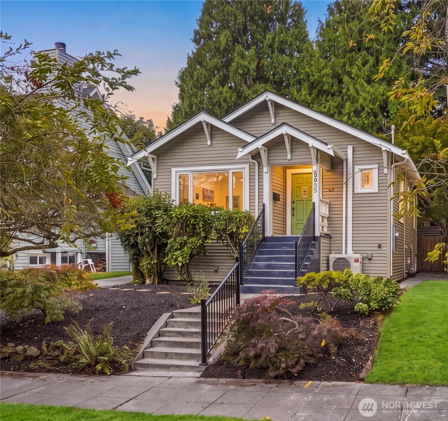 8055 Corliss Avenue Property Photo 1
