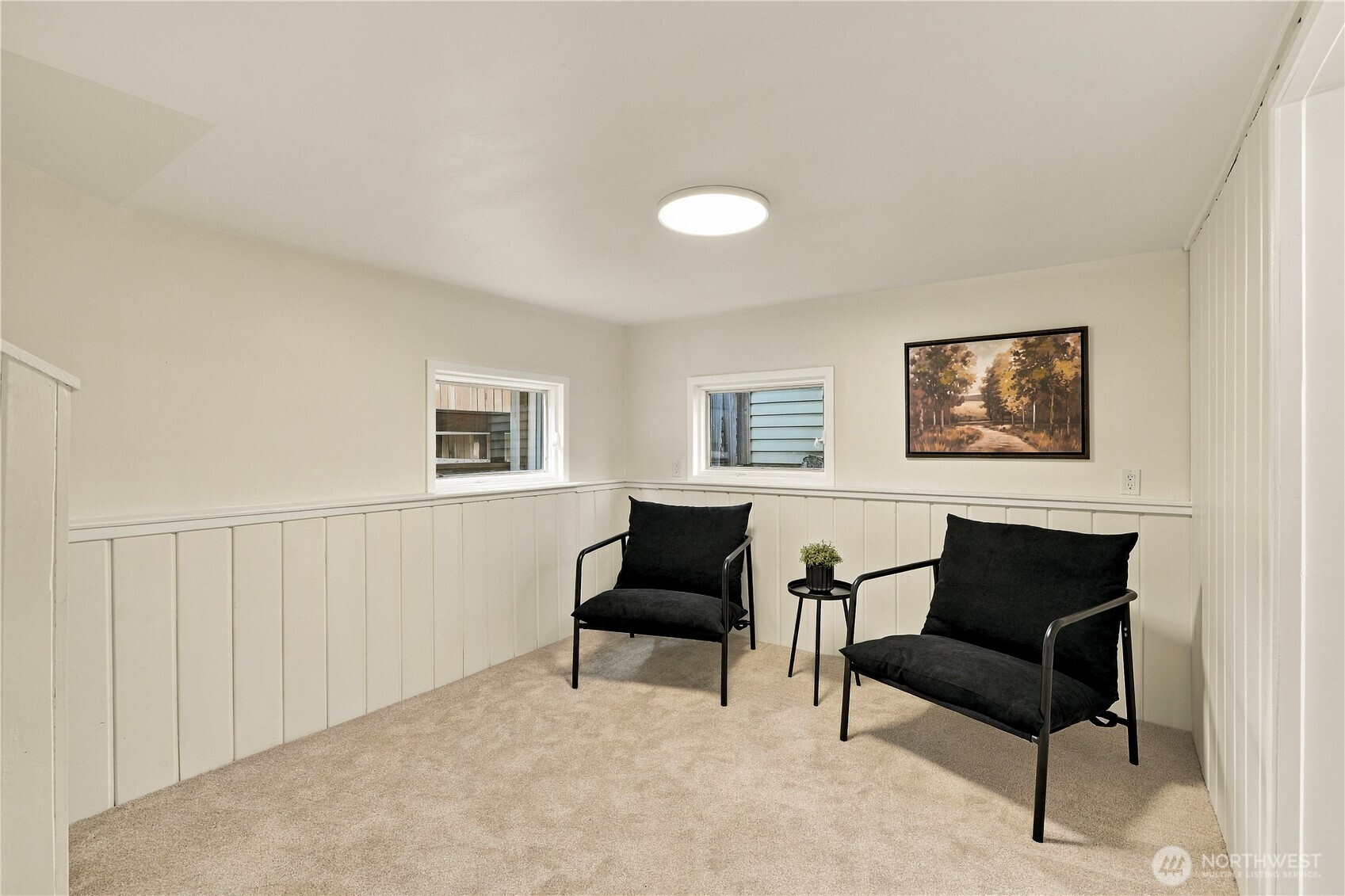8055 Corliss Avenue Property Photo 17