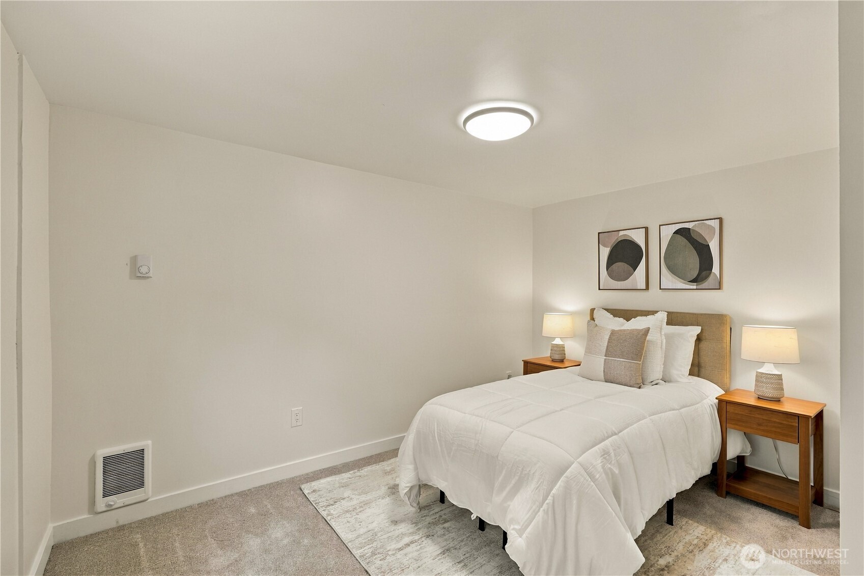 8055 Corliss Avenue Property Photo 19