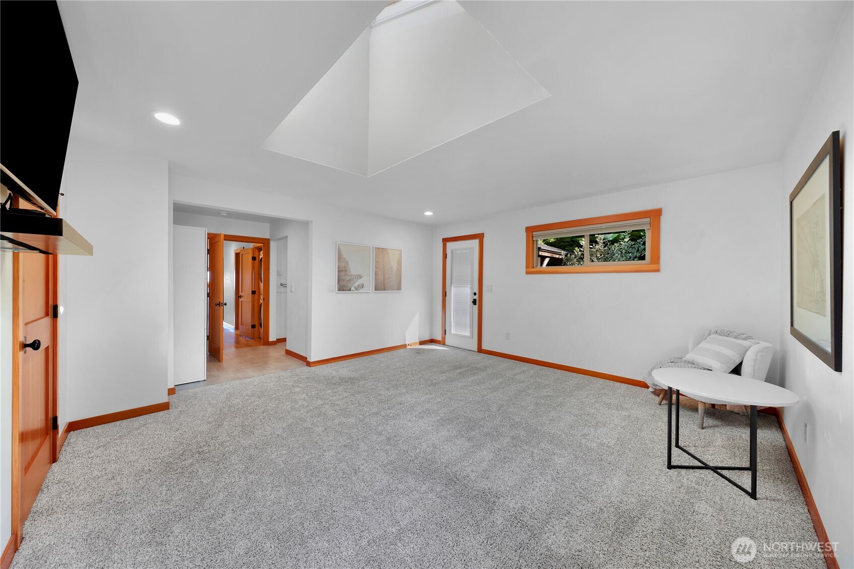 109 Acacia Place Property Photo 28