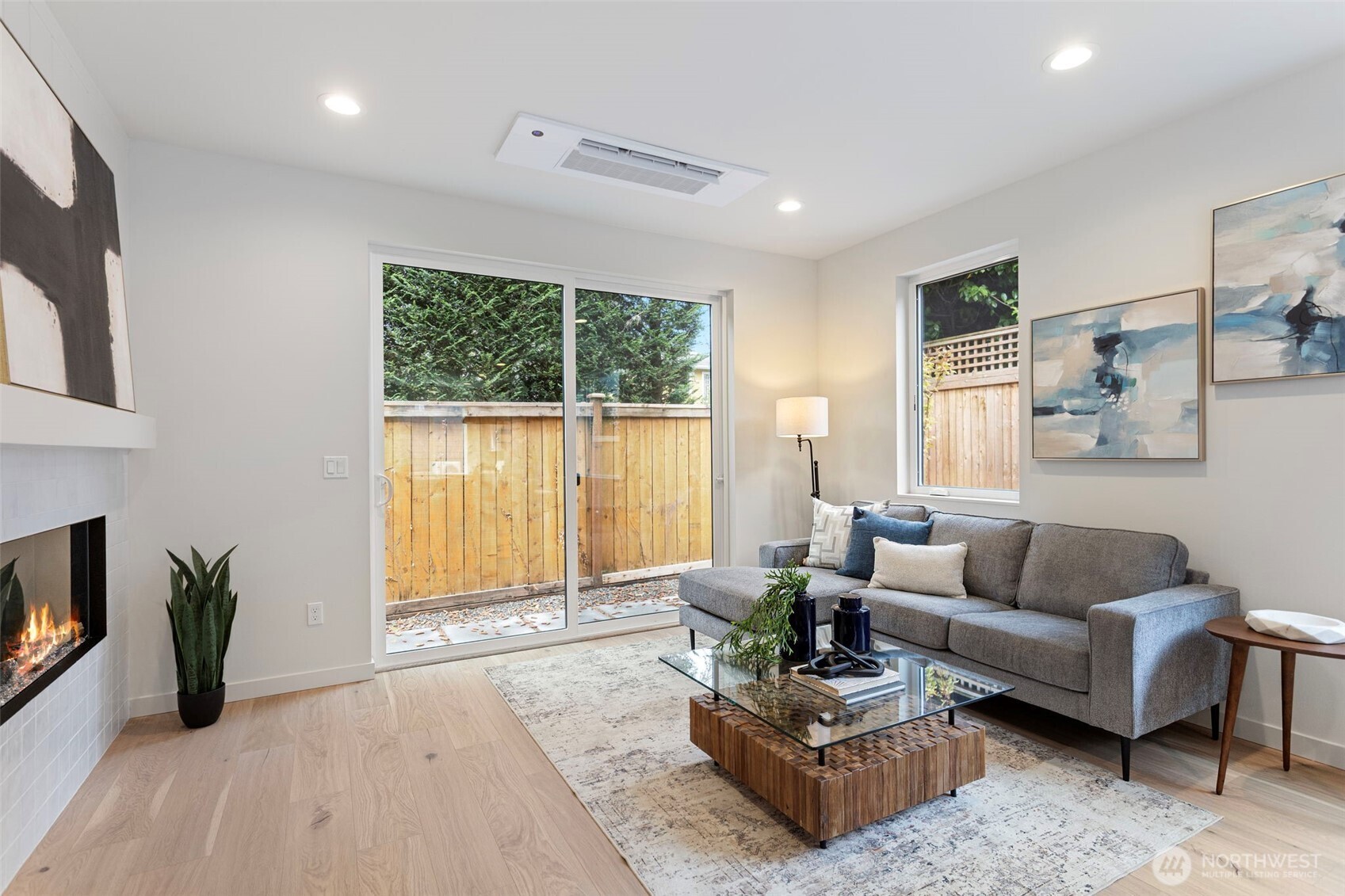 8039 Wallingford Avenue C Property Photo 12