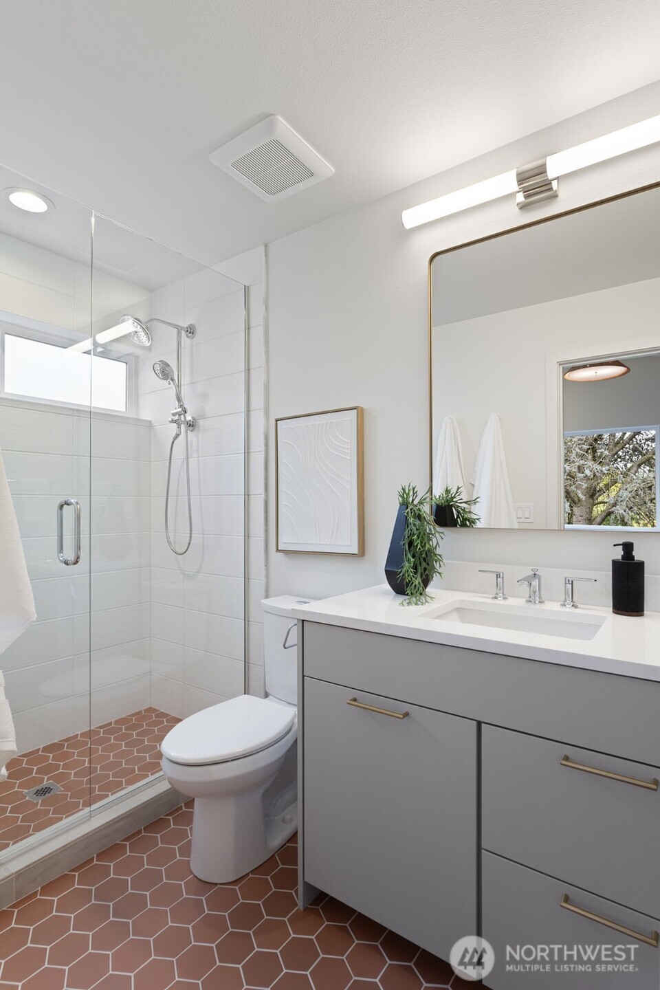 8039 Wallingford Avenue C Property Photo 22