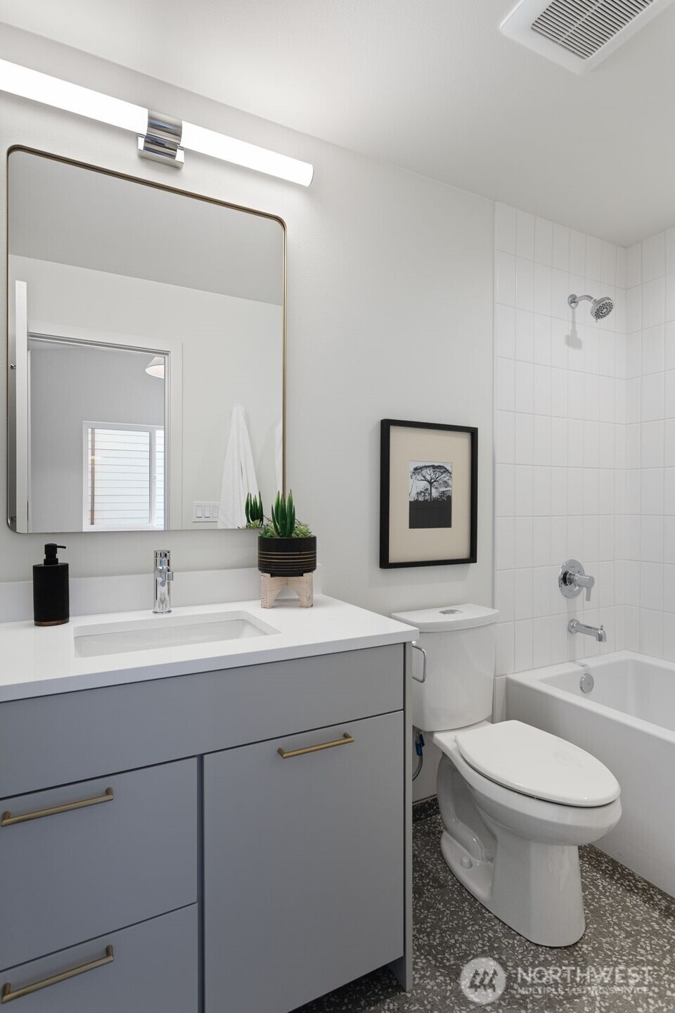 8039 Wallingford Avenue C Property Photo 26
