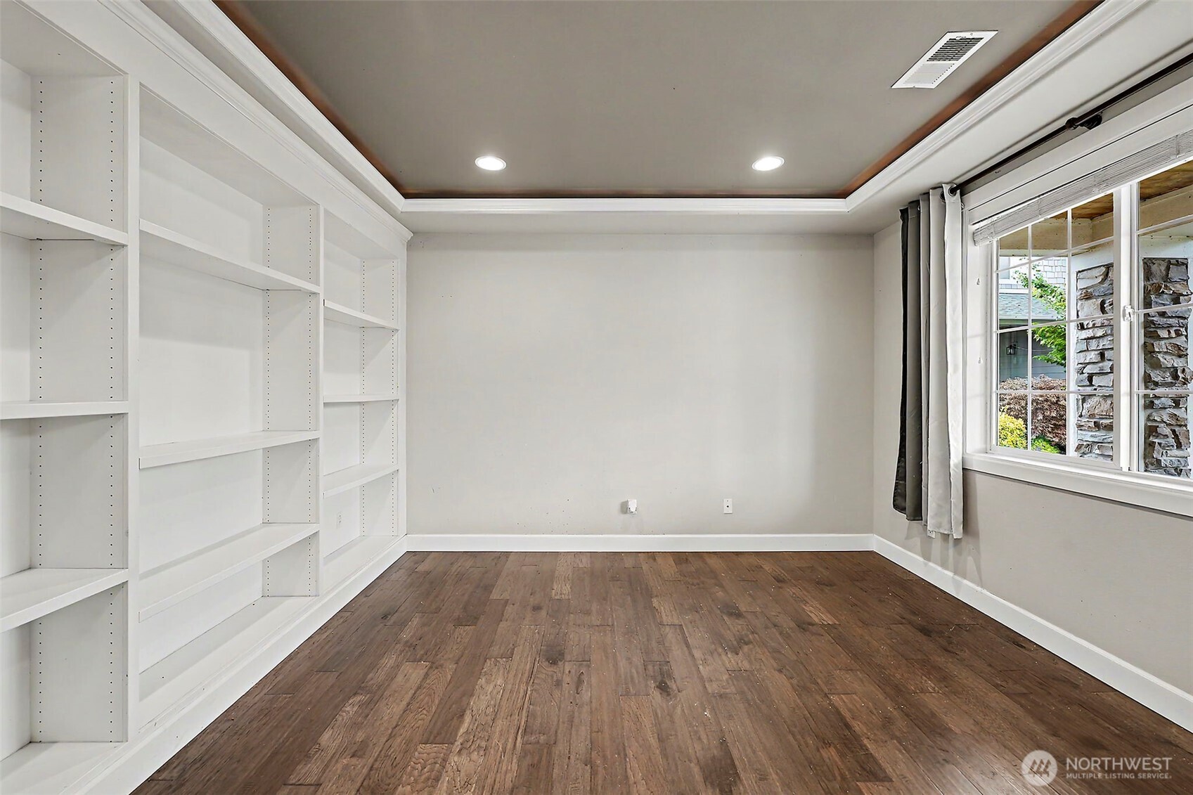 11402 175th Street Property Photo 4