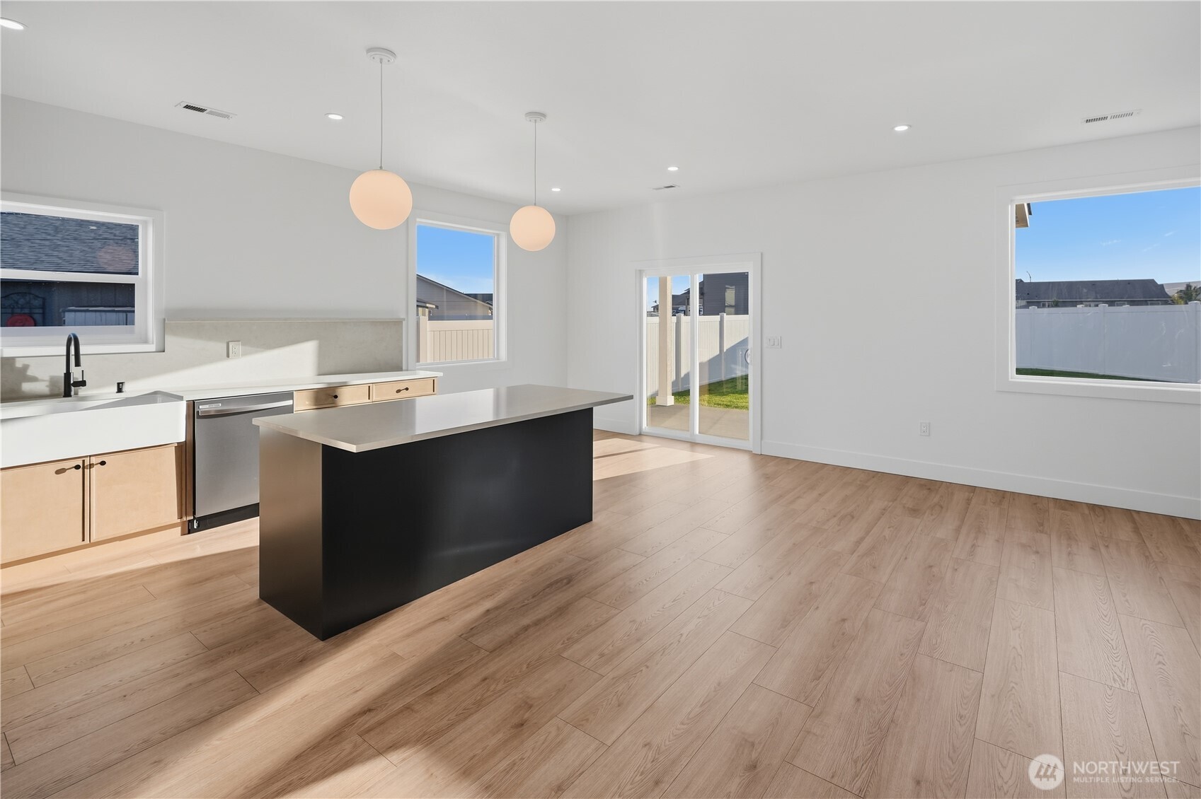 227 Parkside Place Property Photo 4