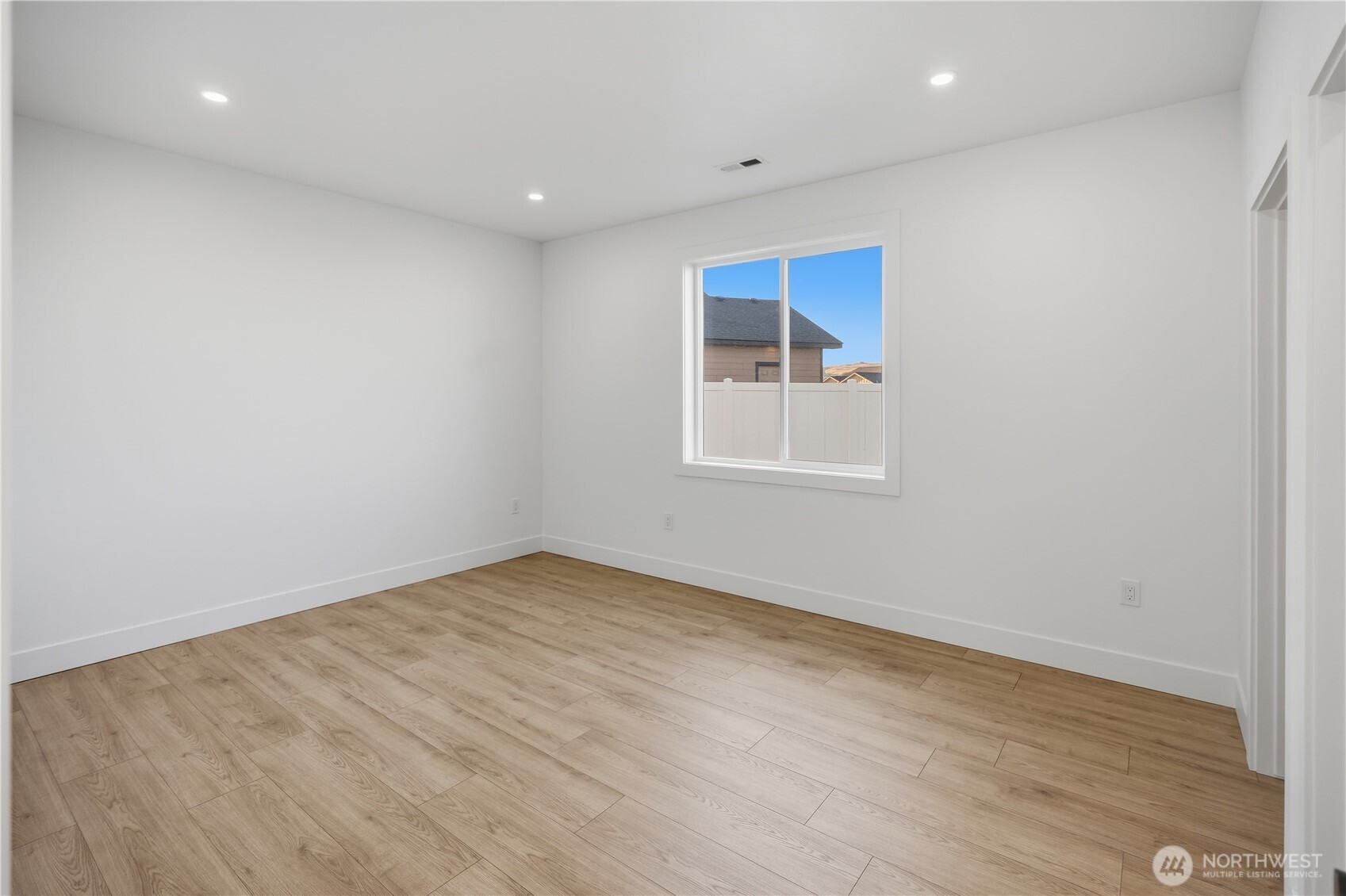 227 Parkside Place Property Photo 13