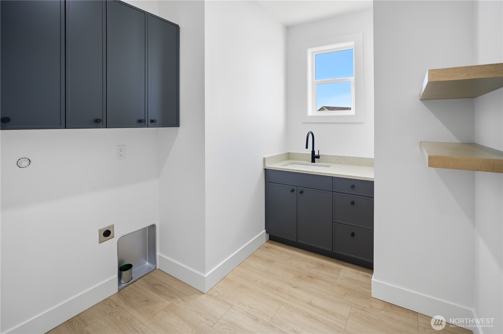 227 Parkside Place Property Photo 18