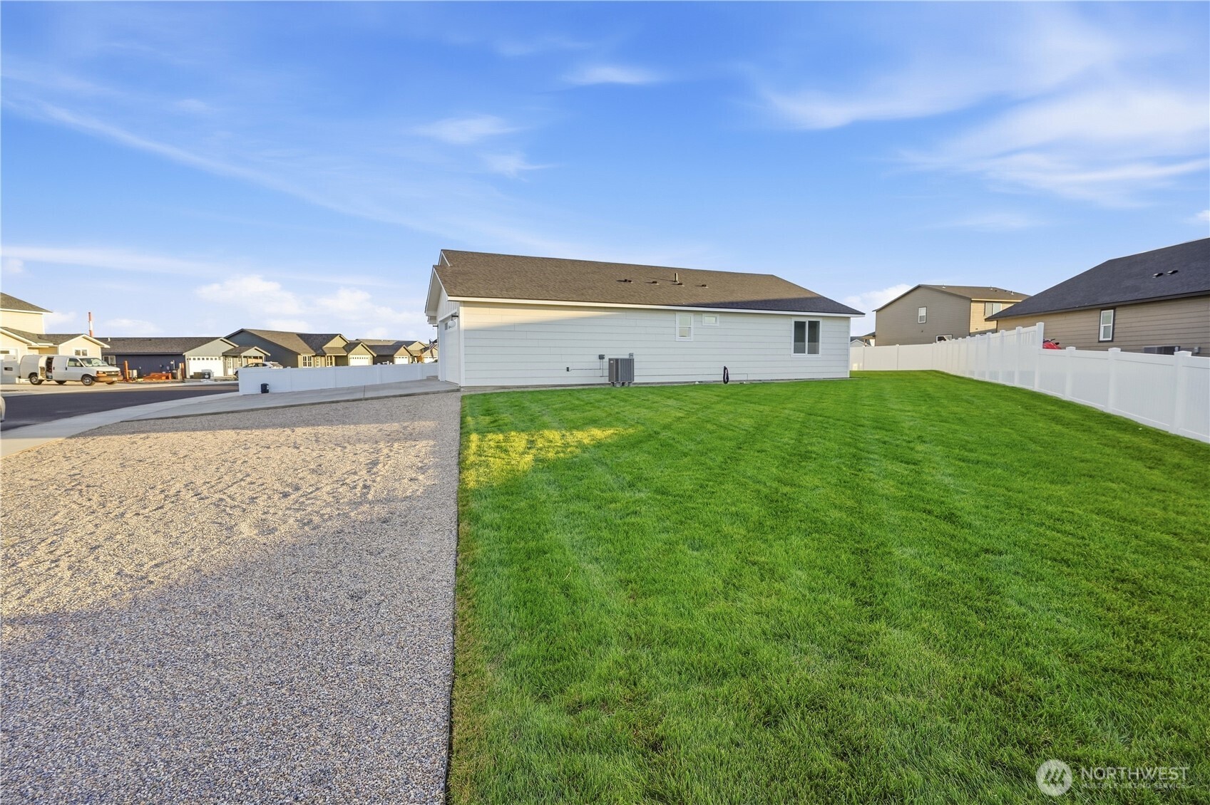 227 Parkside Place Property Photo 35