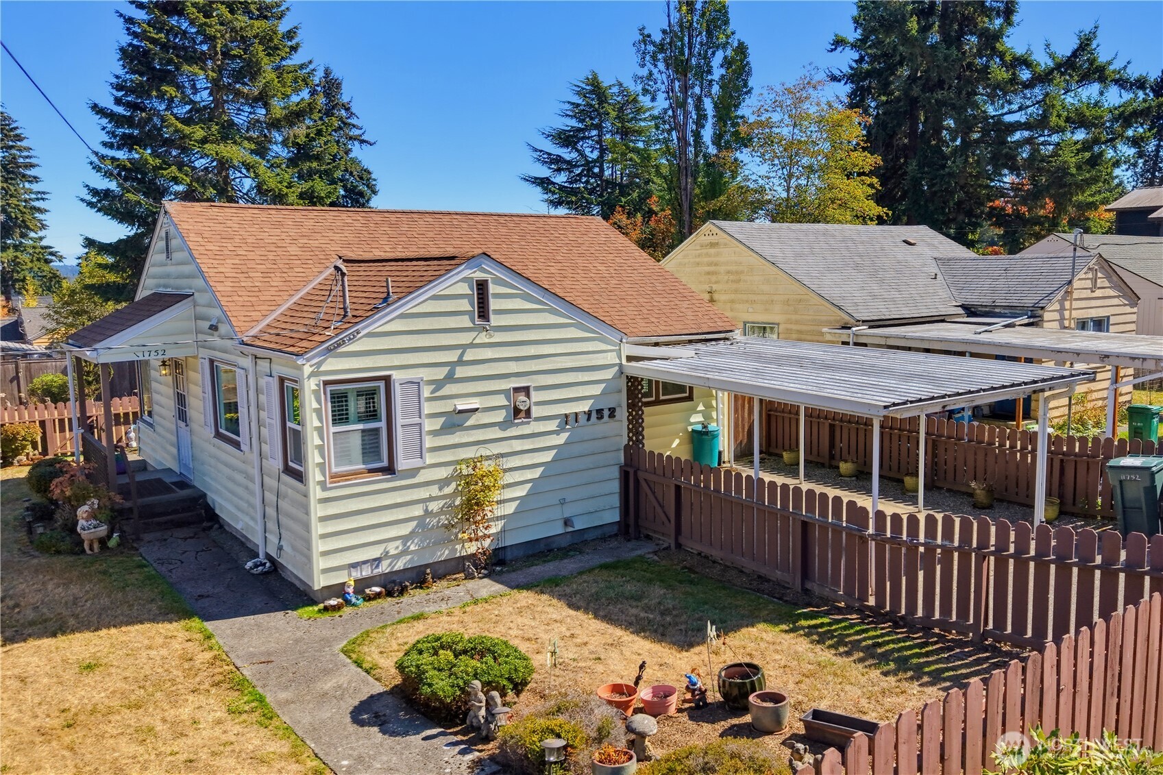 11752 20th Avenue Property Photo 7