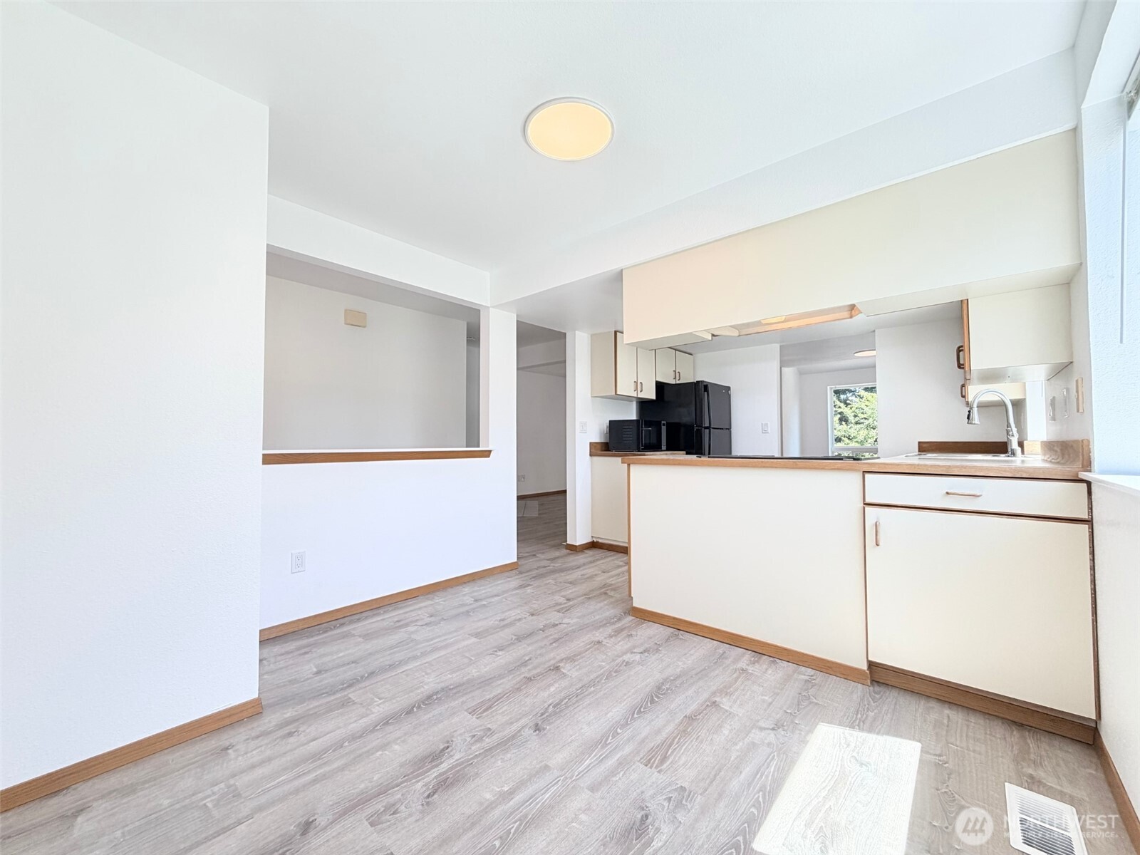 1311 -1317 Contra Costa Avenue Property Photo 6