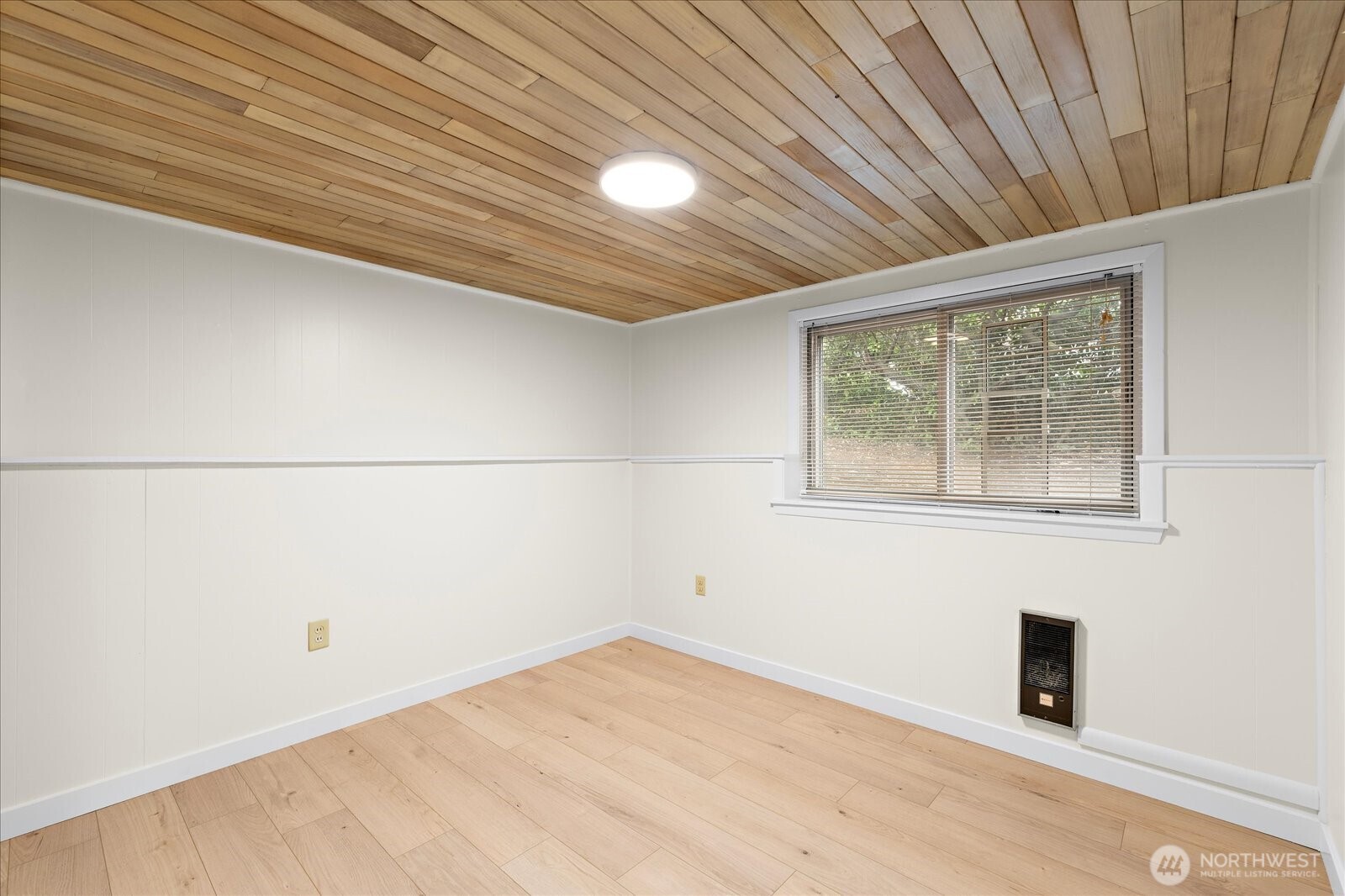12216 12th Avenue Property Photo 19