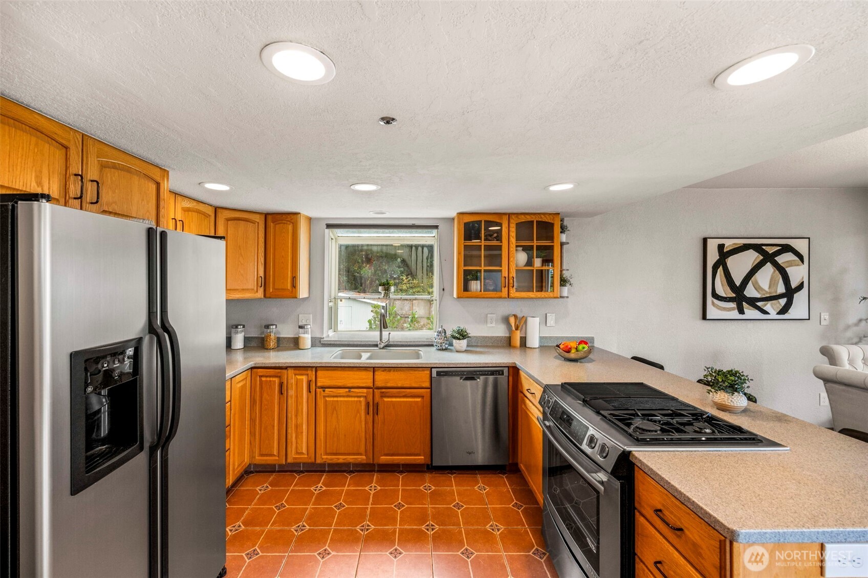 12205 Shorewood Drive Property Photo 12