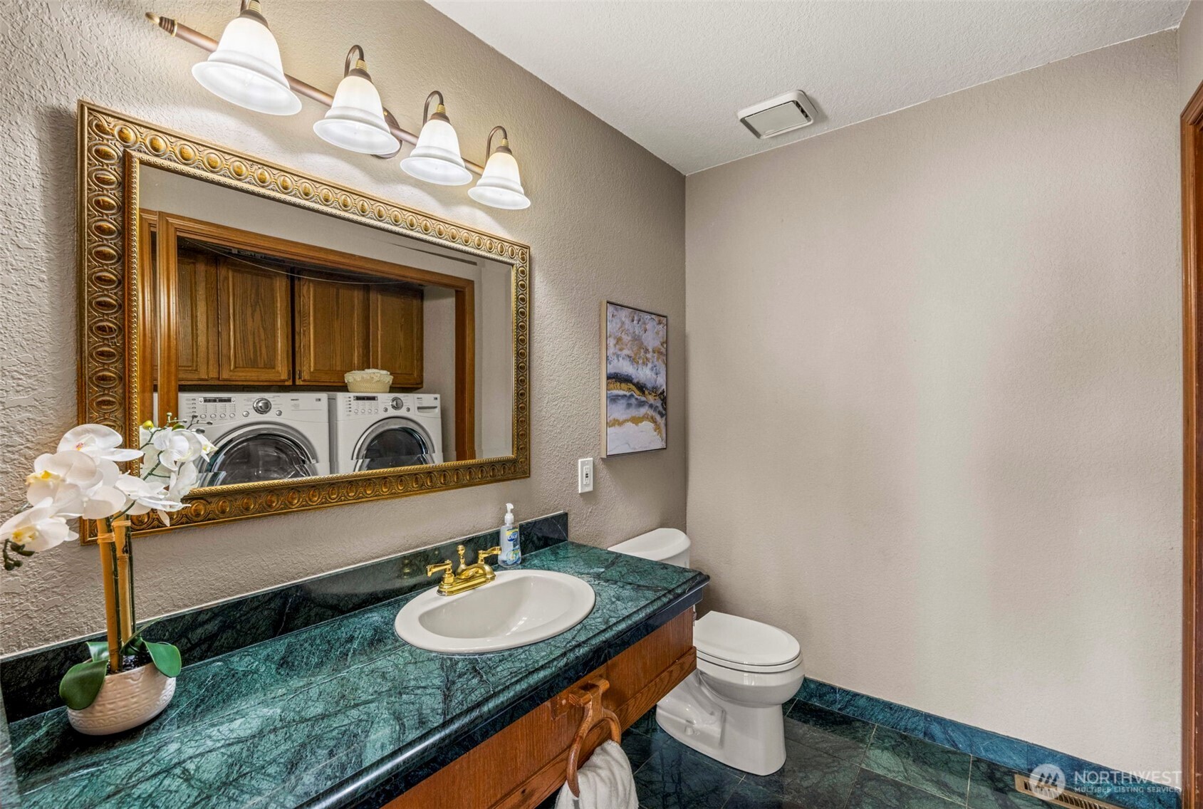 12205 Shorewood Drive Property Photo 14