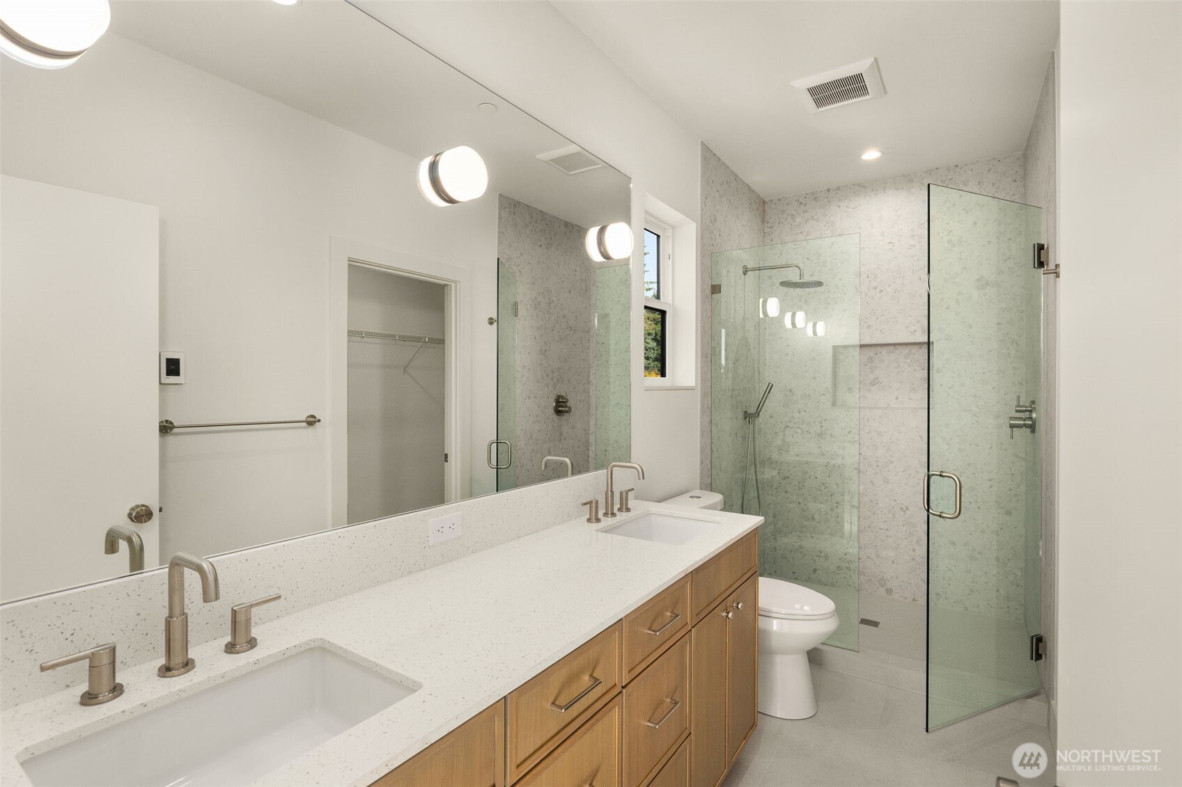10331 B Ashworth Avenue Property Photo 16