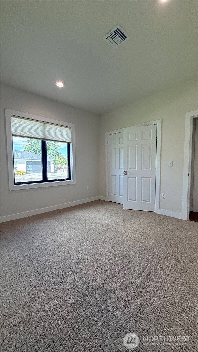 901 Janimari Court Property Photo 11