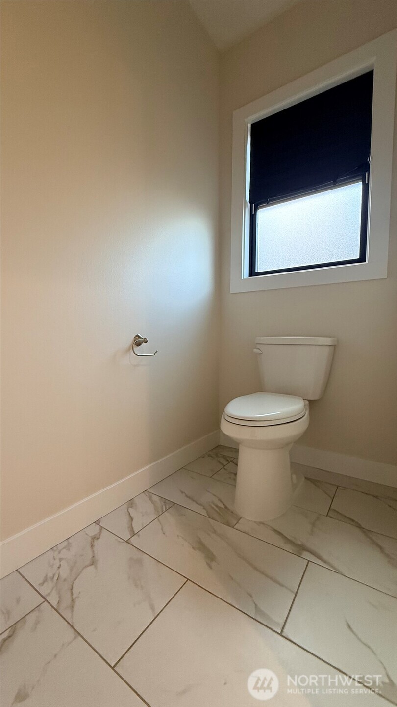 901 Janimari Court Property Photo 21