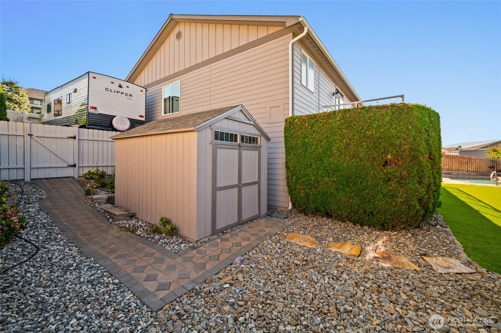 824 Briarwood Terrace Property Photo 35