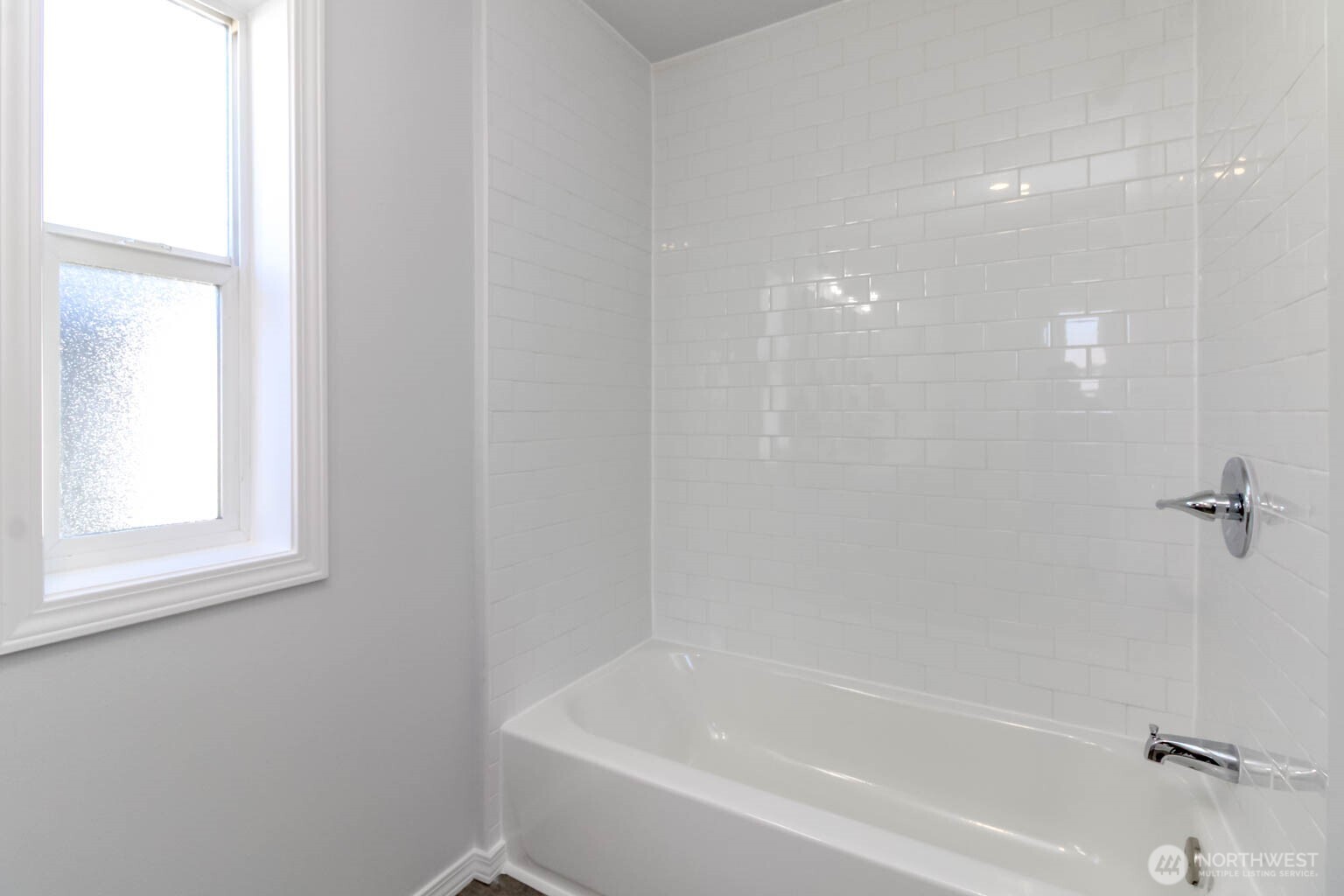 210 37th Street 16 Property Photo 17