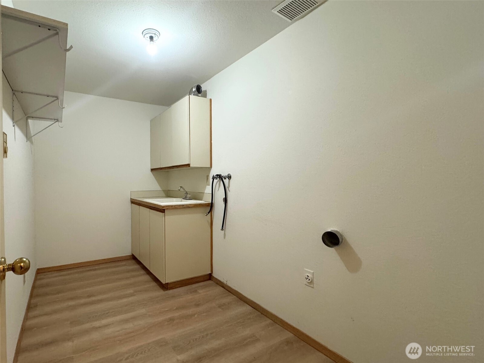1319 -1325 Contra Costa Avenue Property Photo 16