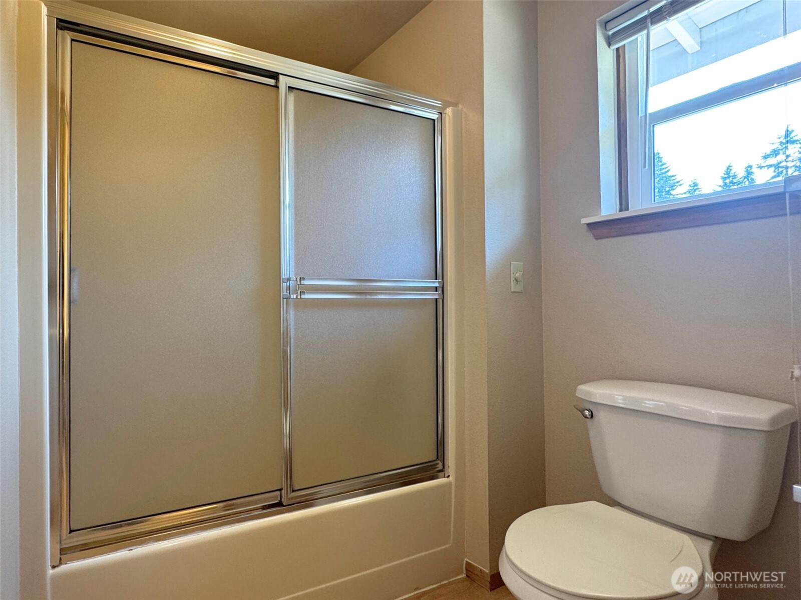 1319 -1325 Contra Costa Avenue Property Photo 22