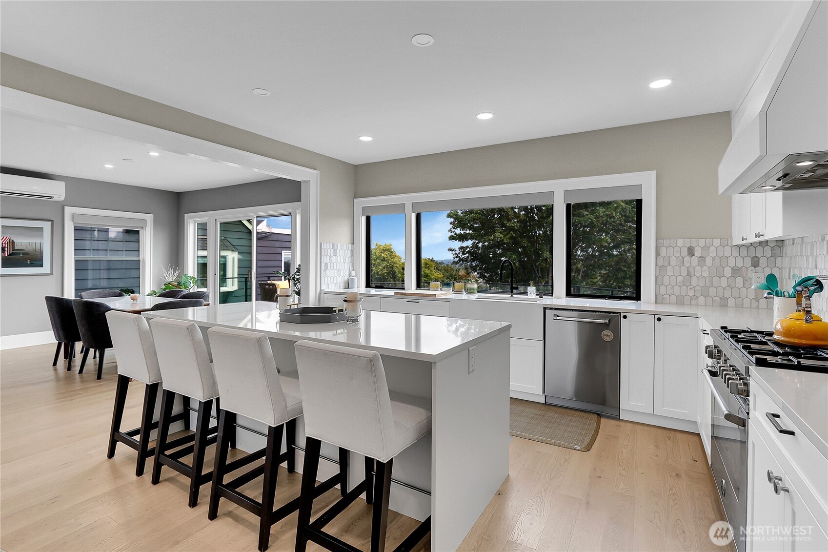 1612 5th Avenue Property Photo 9