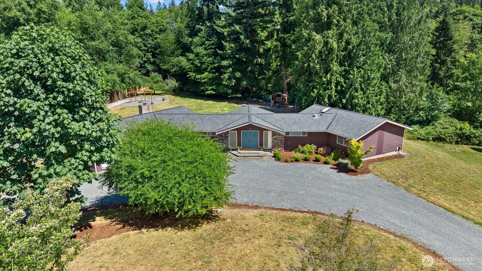3209 102nd Avenue Property Photo 2