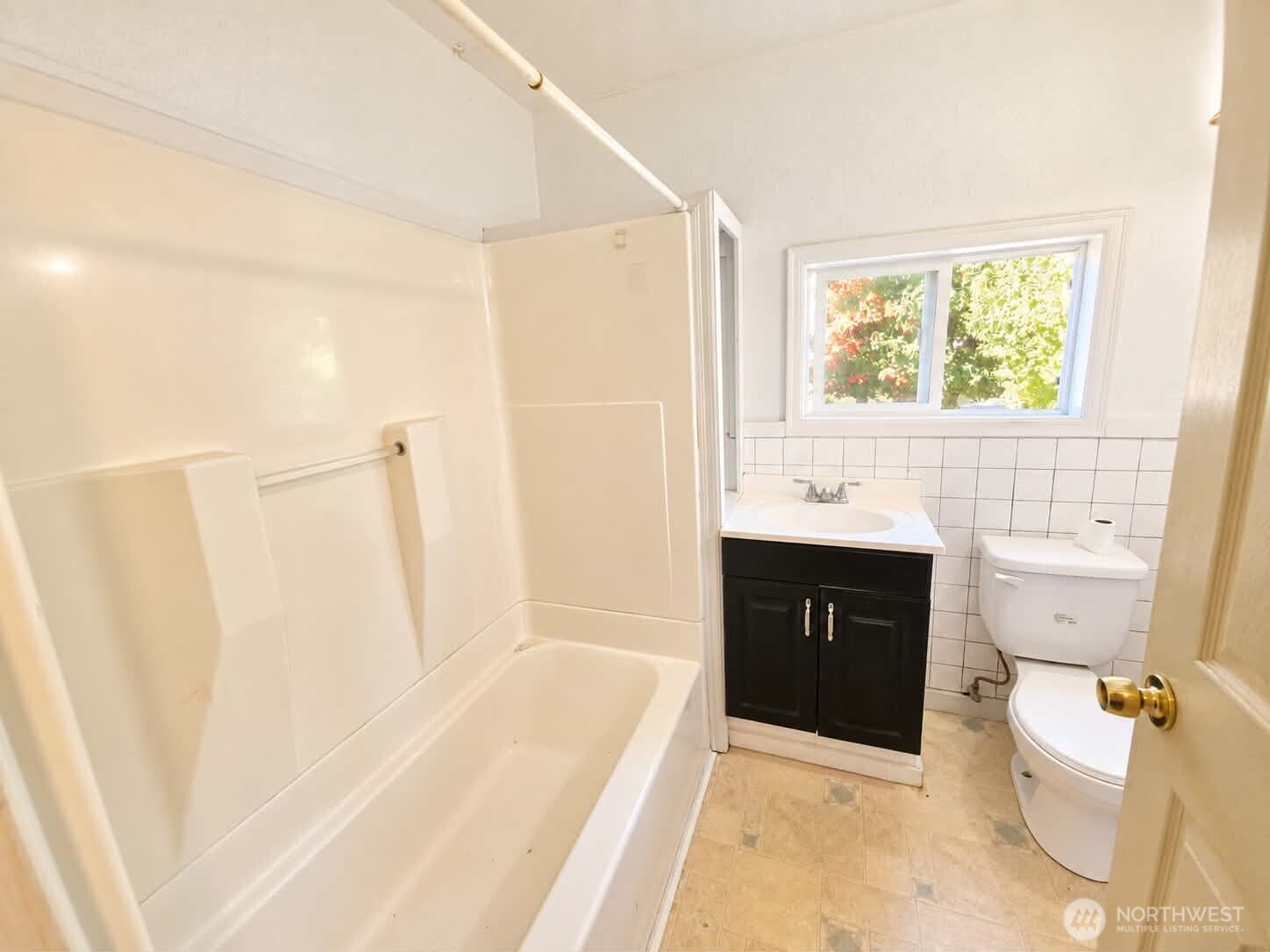 2905 Simpson Avenue Property Photo 11