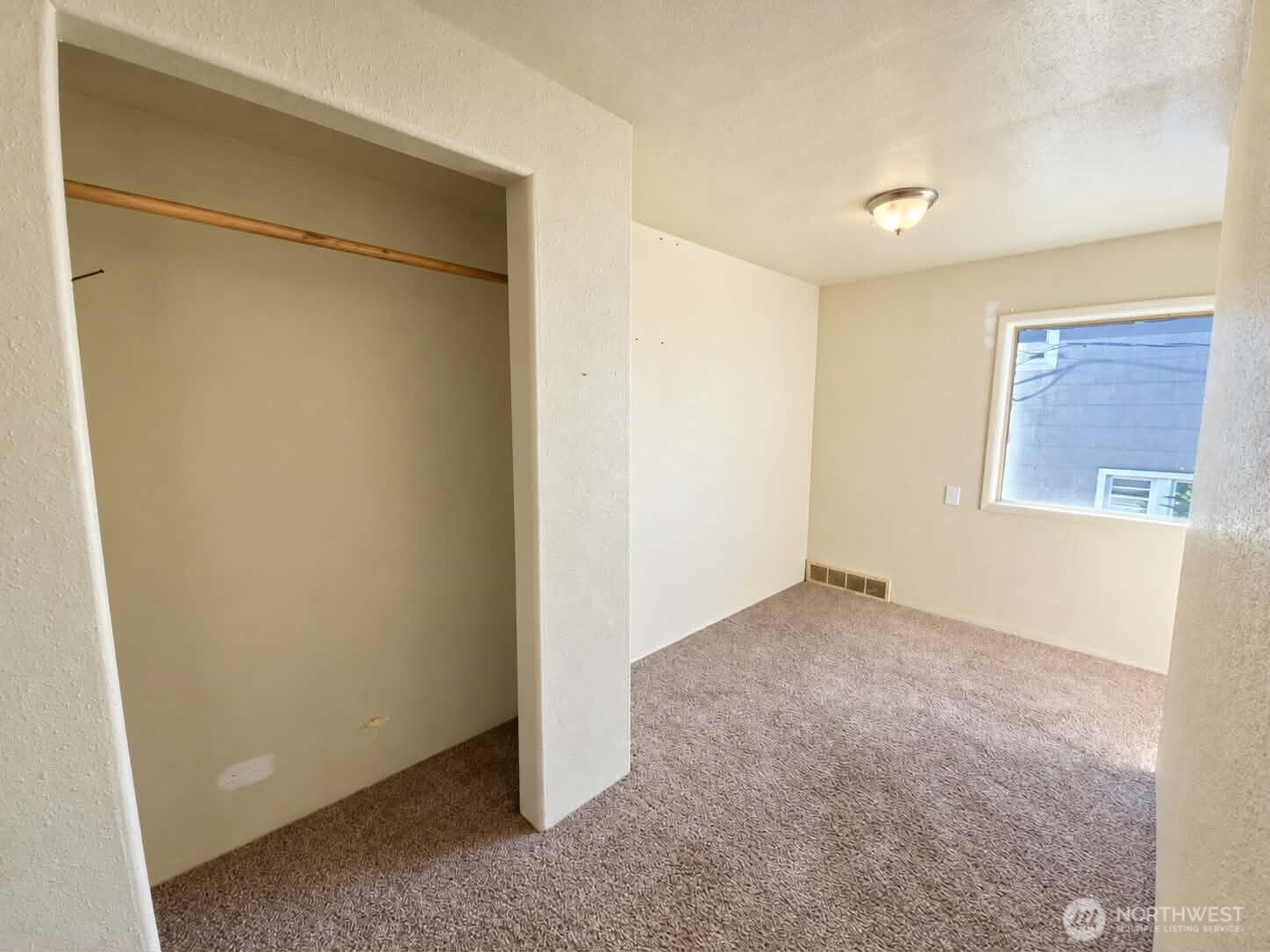 2905 Simpson Avenue Property Photo 14
