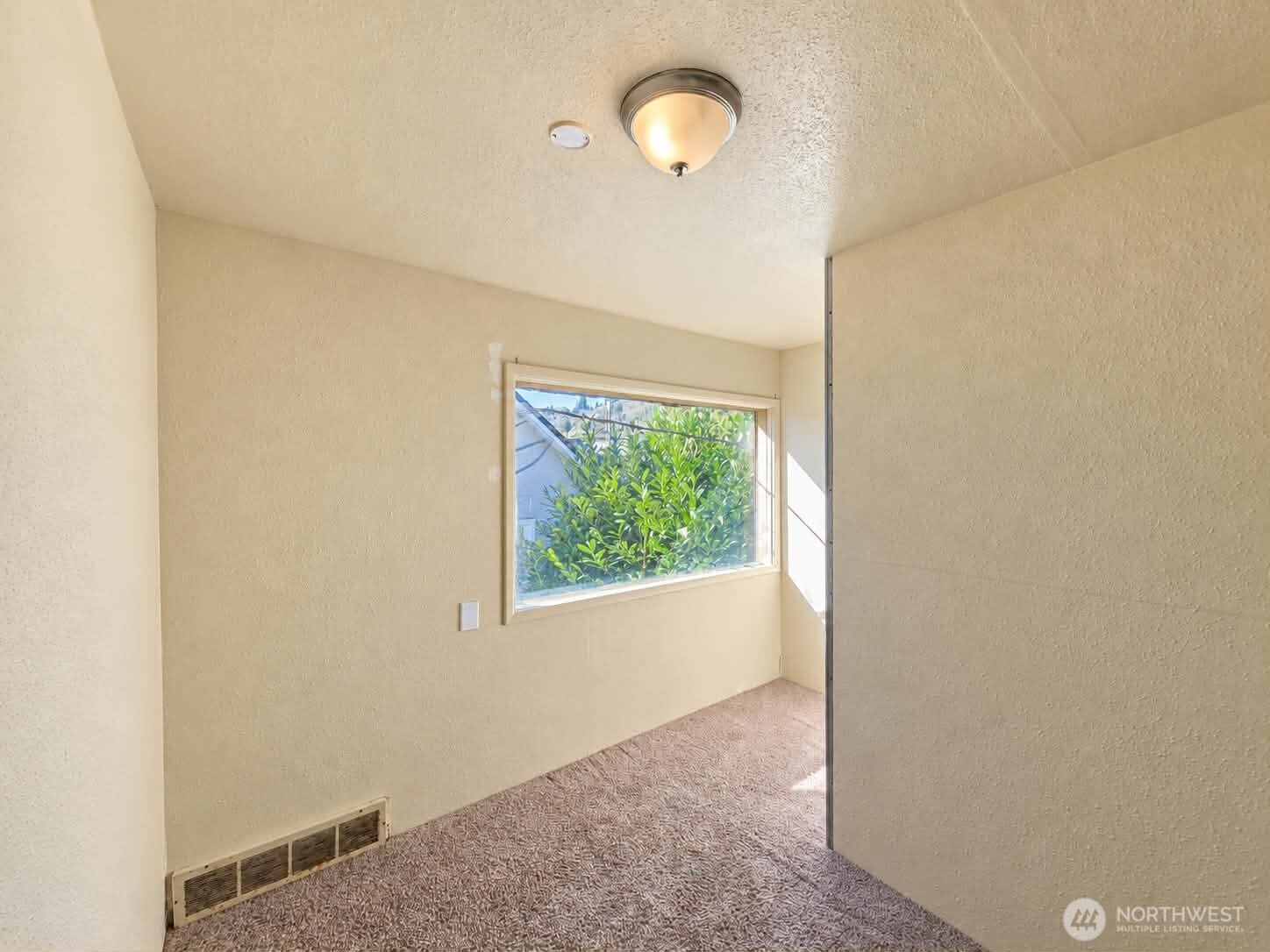 2905 Simpson Avenue Property Photo 16