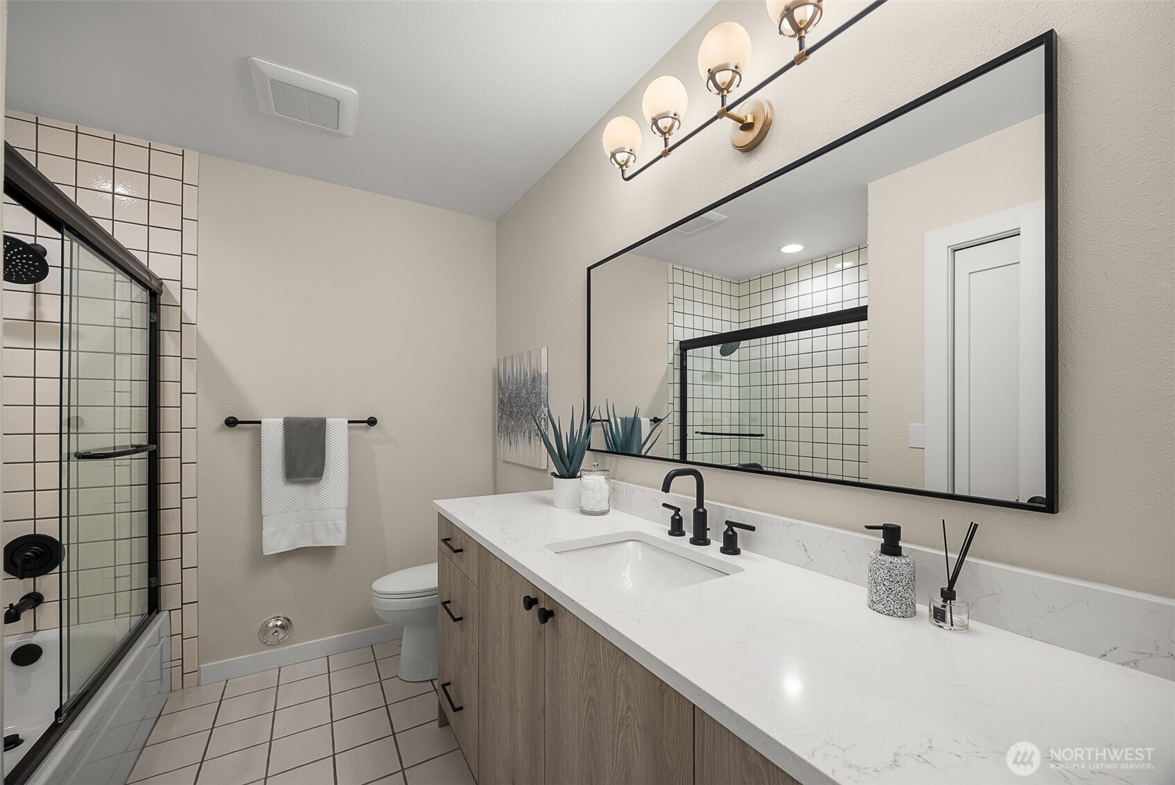 6117 92nd Street Property Photo 28