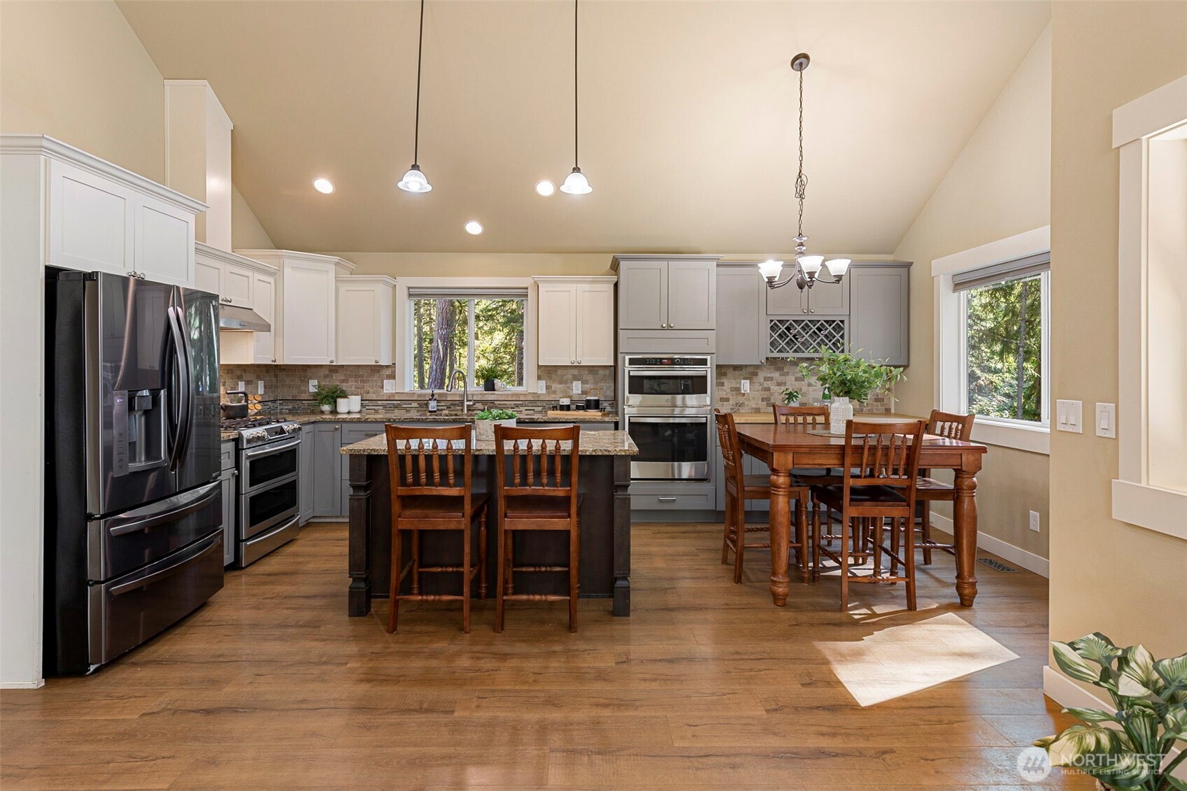 7981 Se Mossy Pond Court Property Photo 3