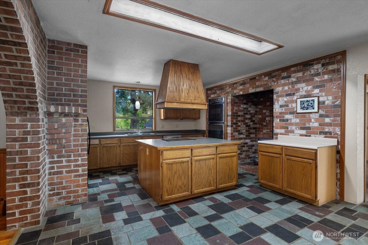 1497 Old Military Road Property Photo 11