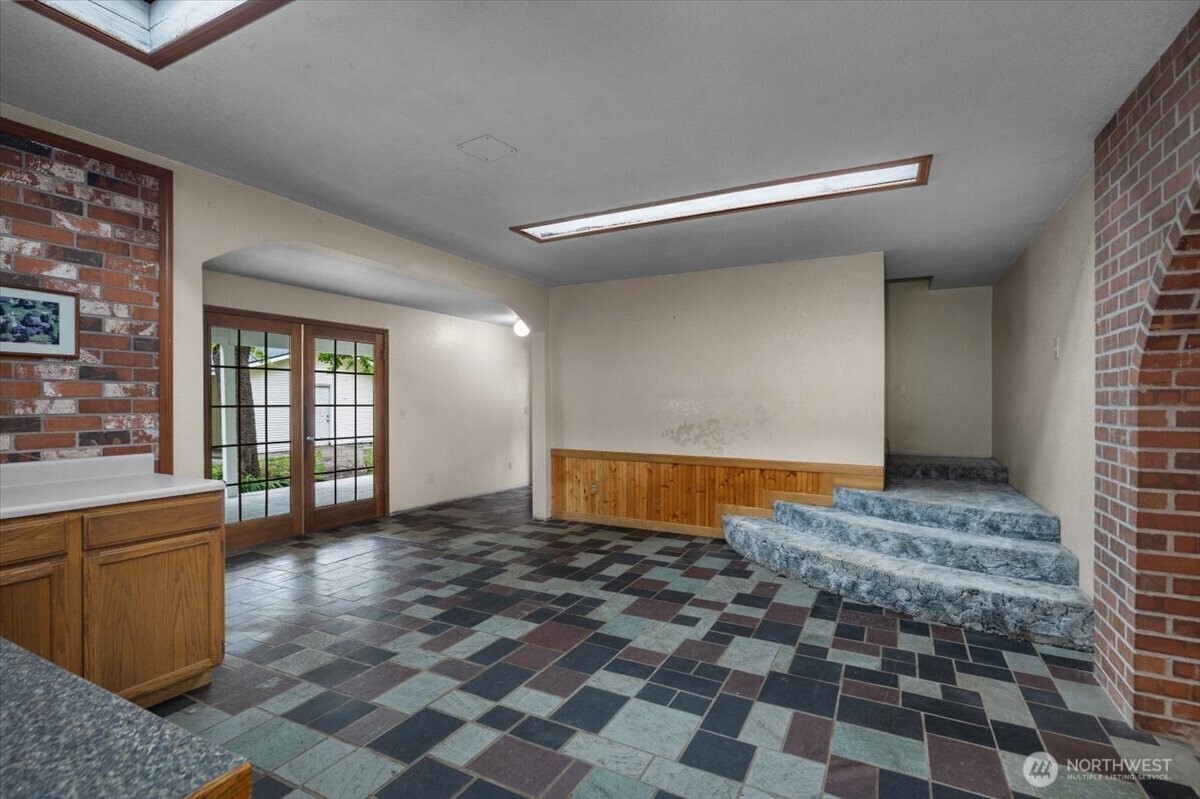 1497 Old Military Road Property Photo 12