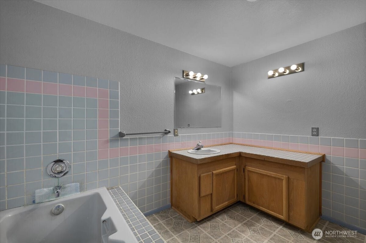 1497 Old Military Road Property Photo 18