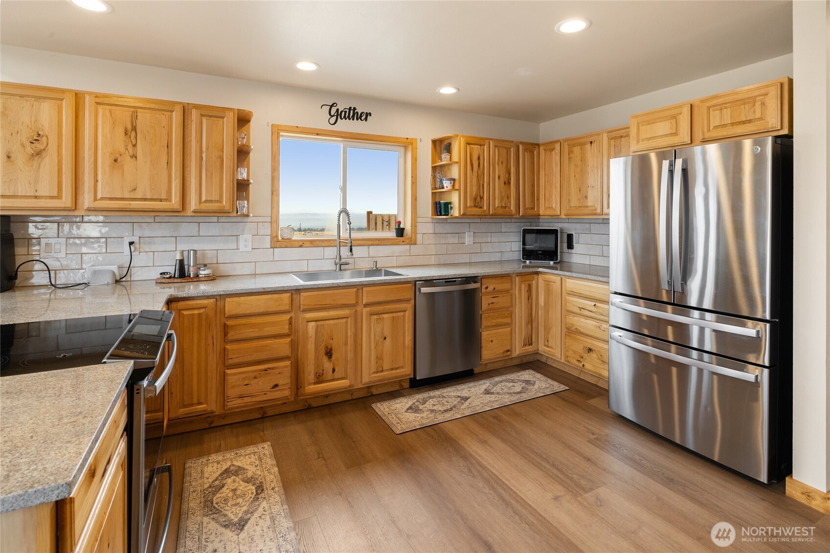 1231 Secret Canyon Road Property Photo 9