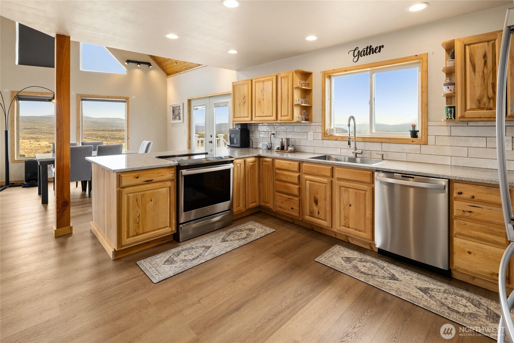 1231 Secret Canyon Road Property Photo 11