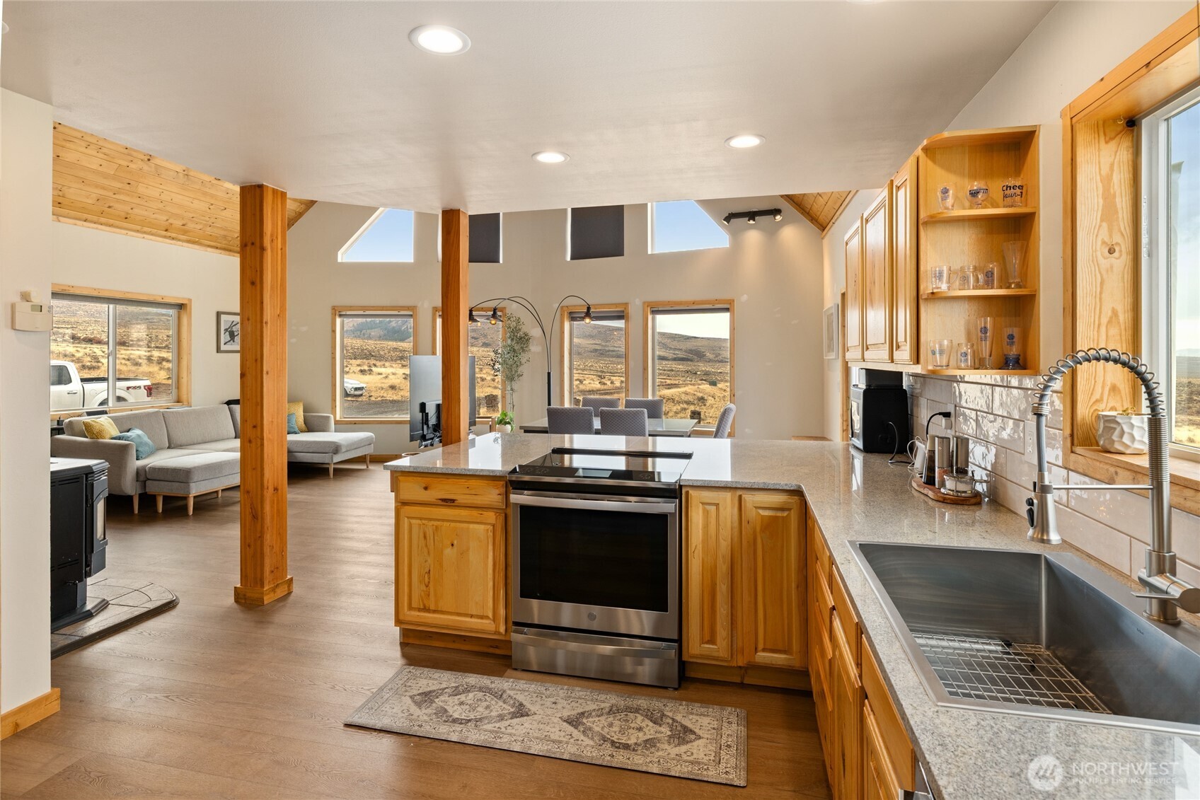 1231 Secret Canyon Road Property Photo 12