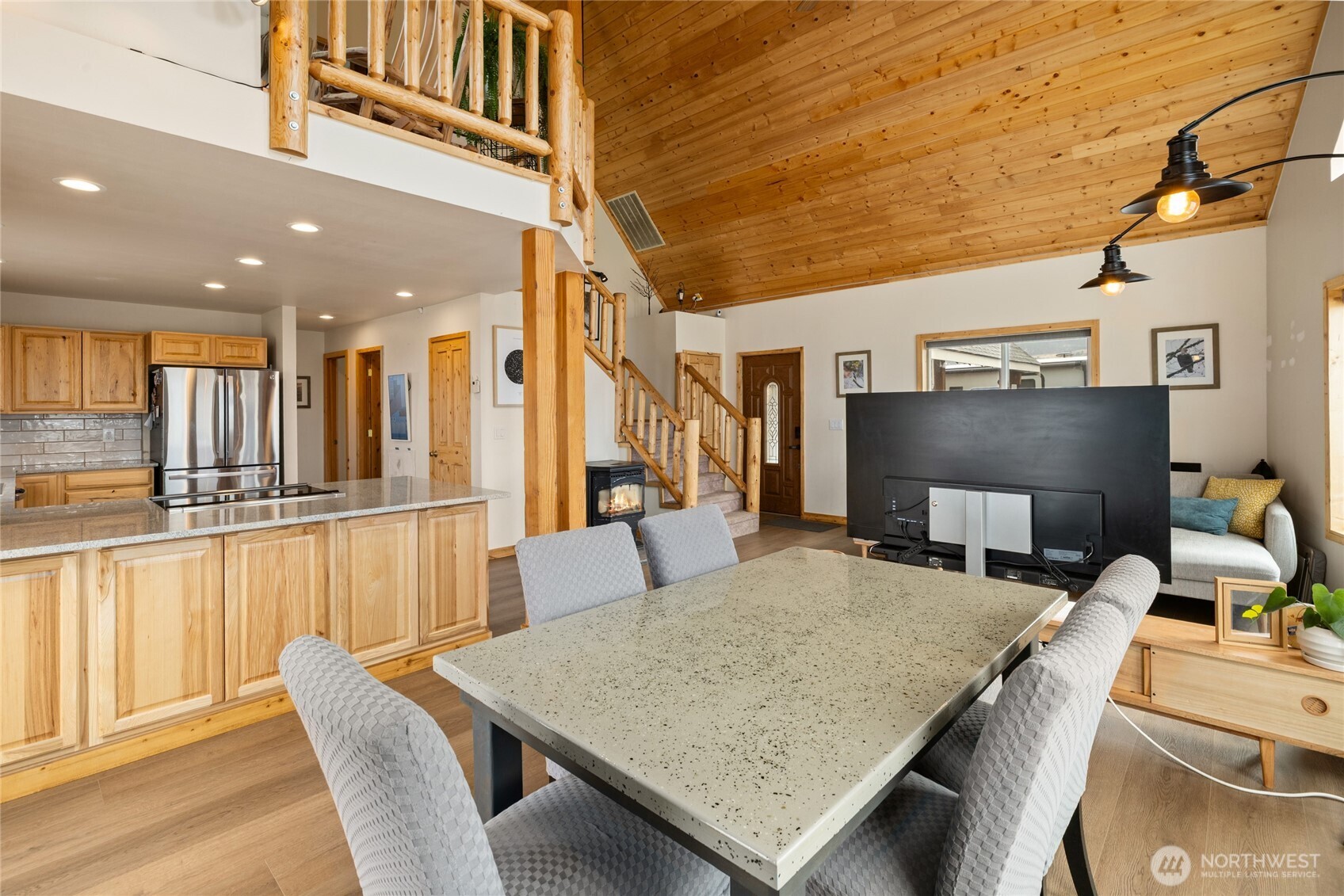 1231 Secret Canyon Road Property Photo 14