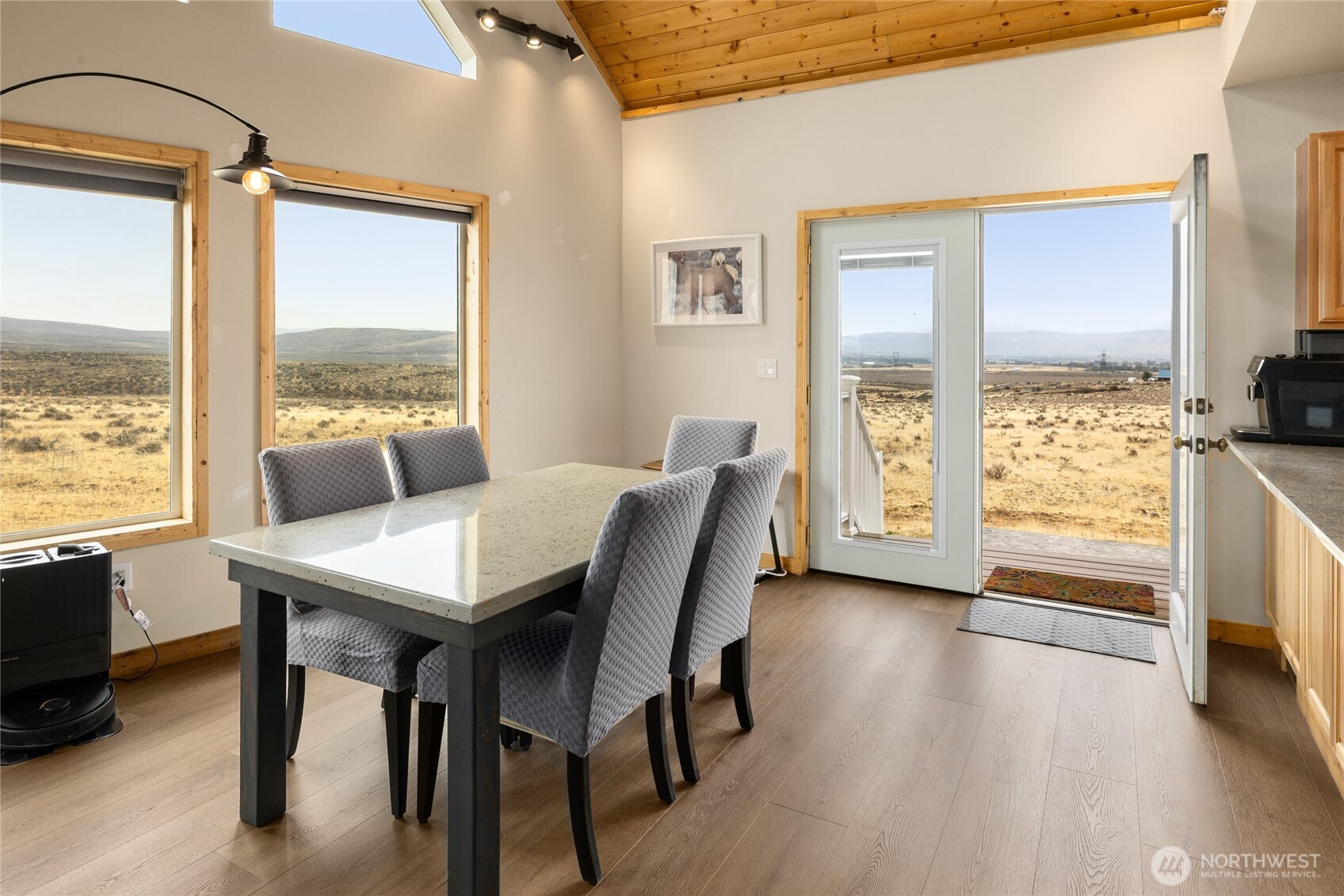 1231 Secret Canyon Road Property Photo 16