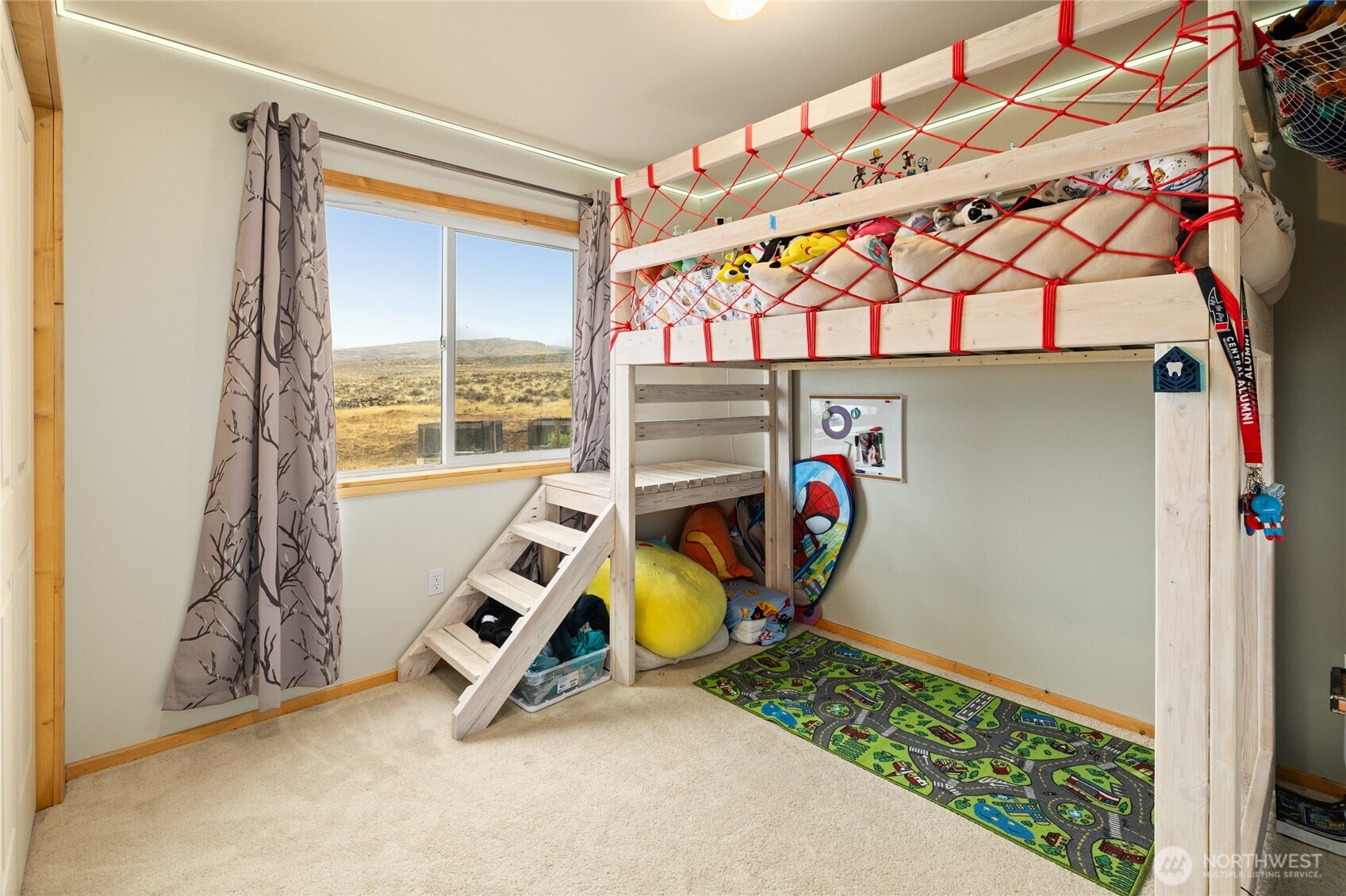 1231 Secret Canyon Road Property Photo 17
