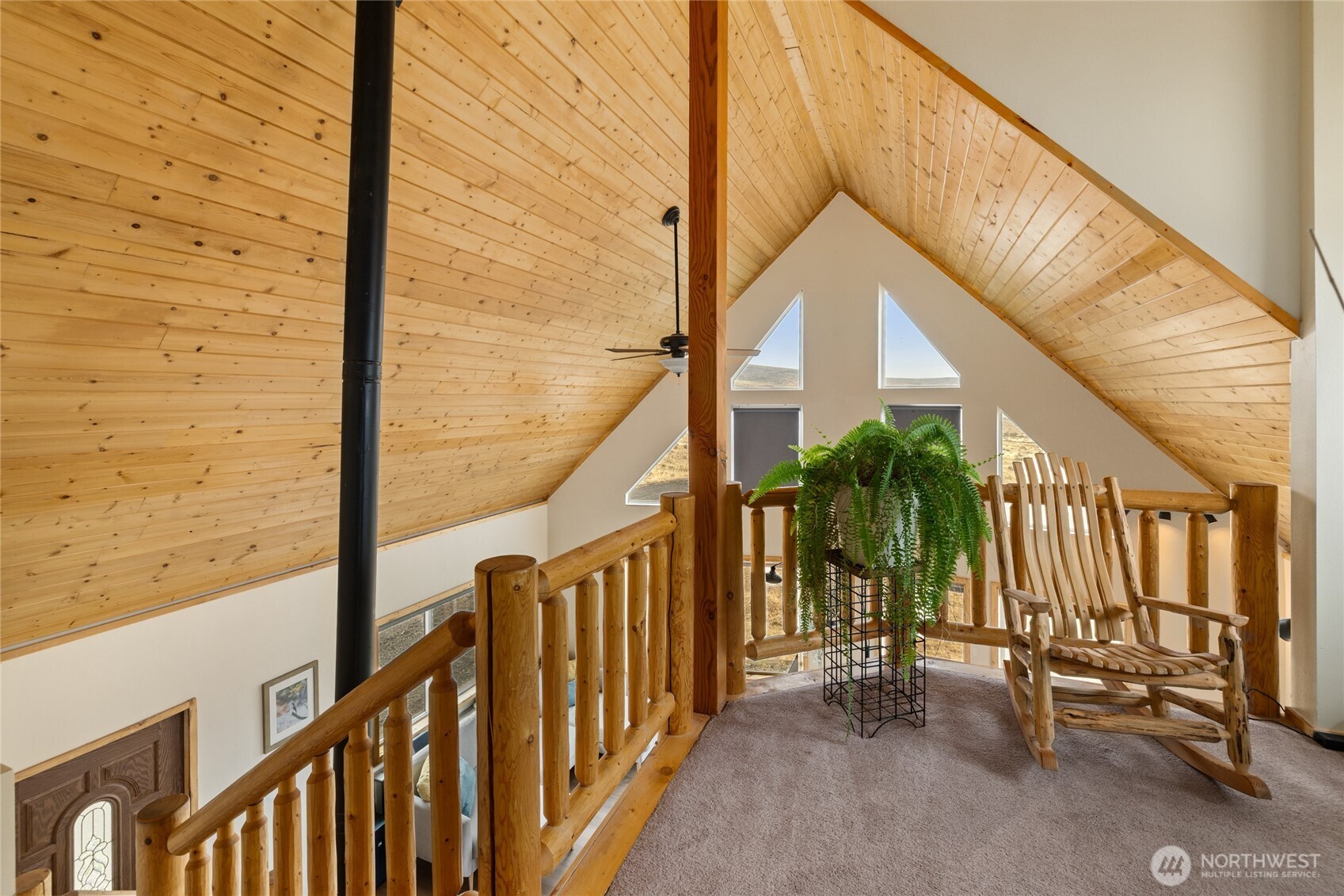 1231 Secret Canyon Road Property Photo 23