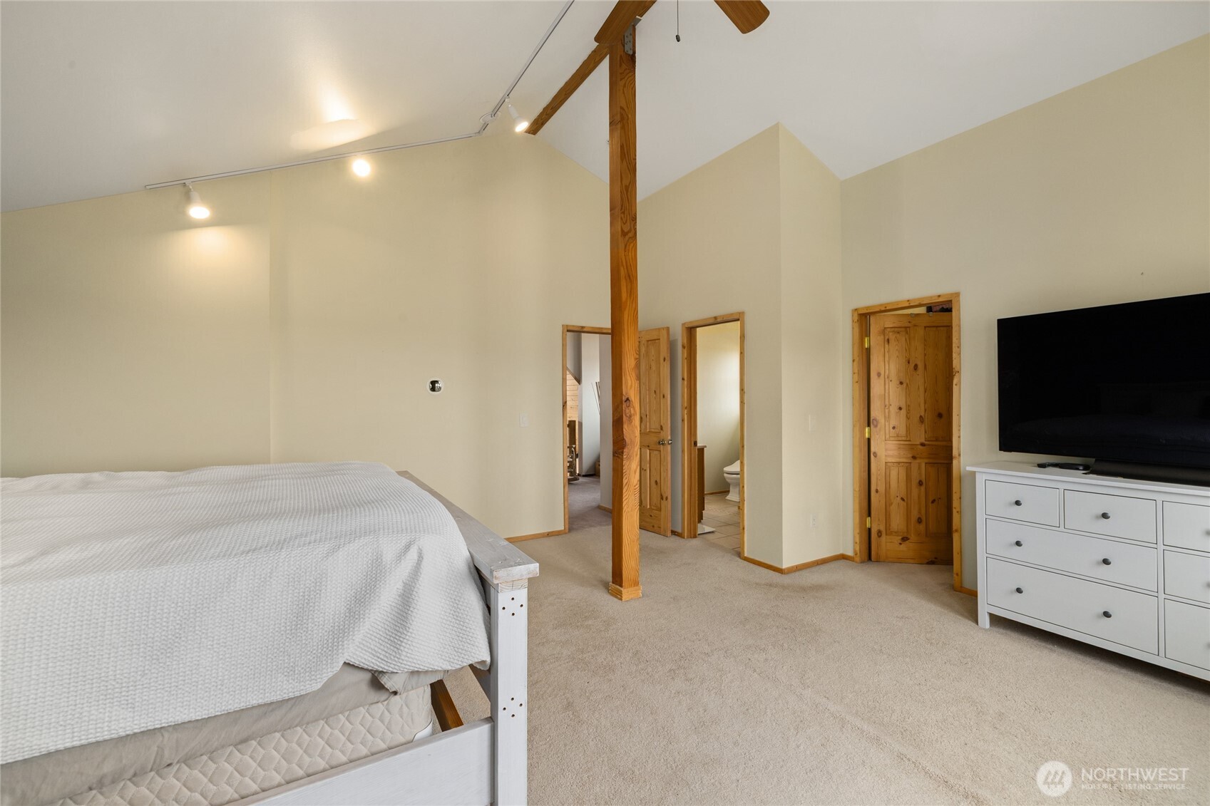 1231 Secret Canyon Road Property Photo 26