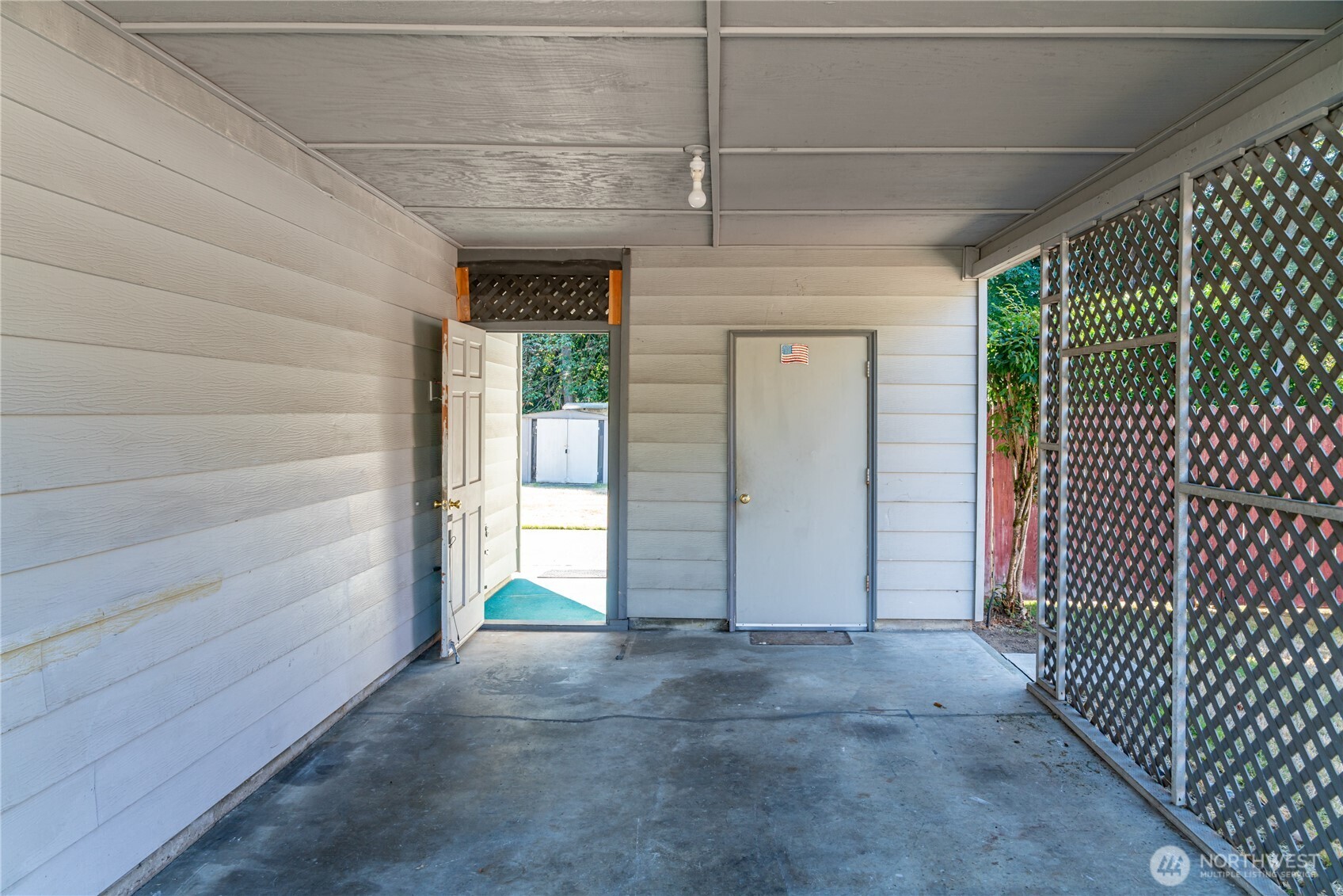 3818 103rd Street Property Photo 17