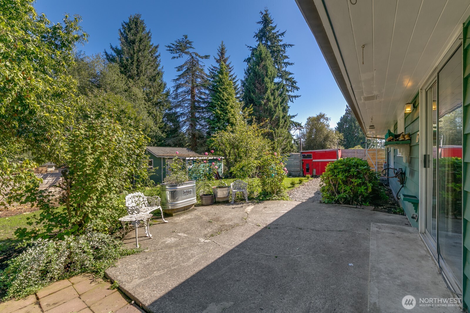 11303 1st Place Property Photo 4