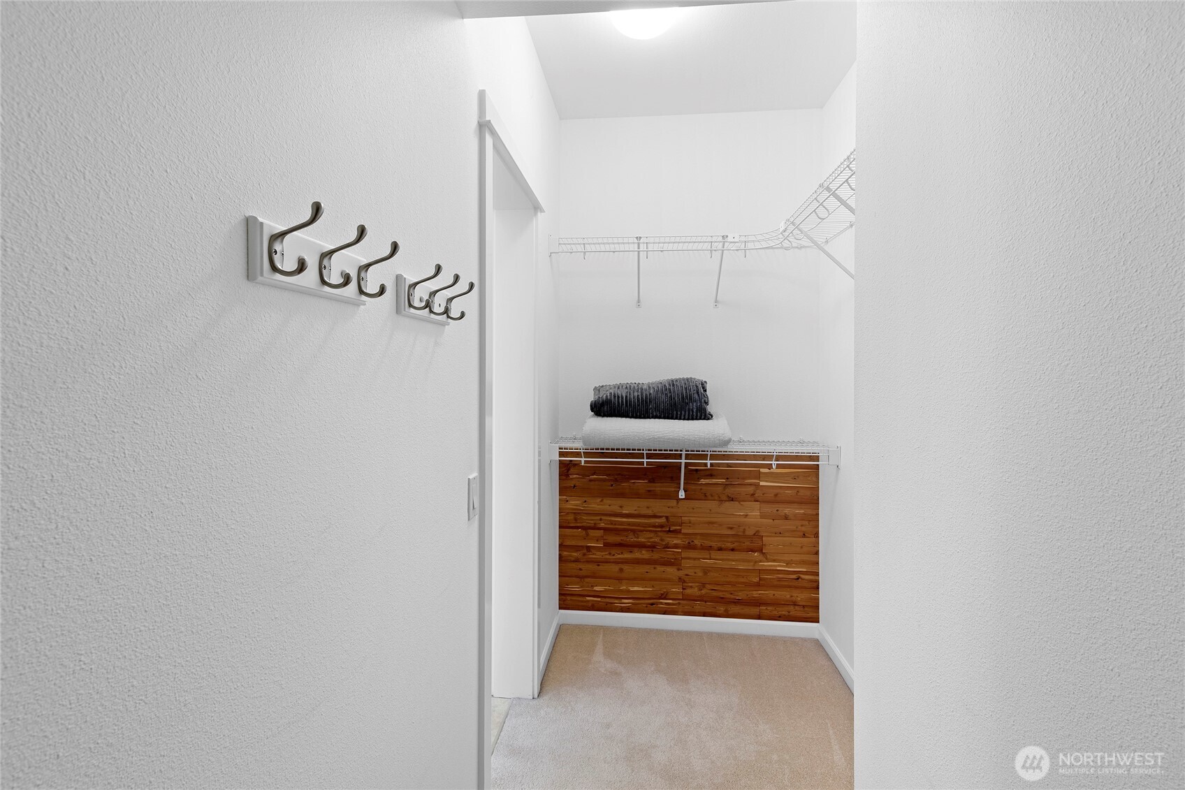 1870 Sakai Village Loop 28 Property Photo 17