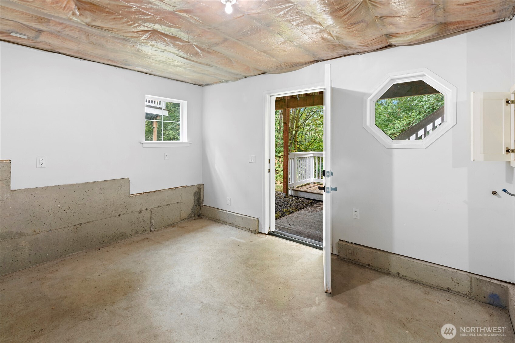 1870 Sakai Village Loop 28 Property Photo 32