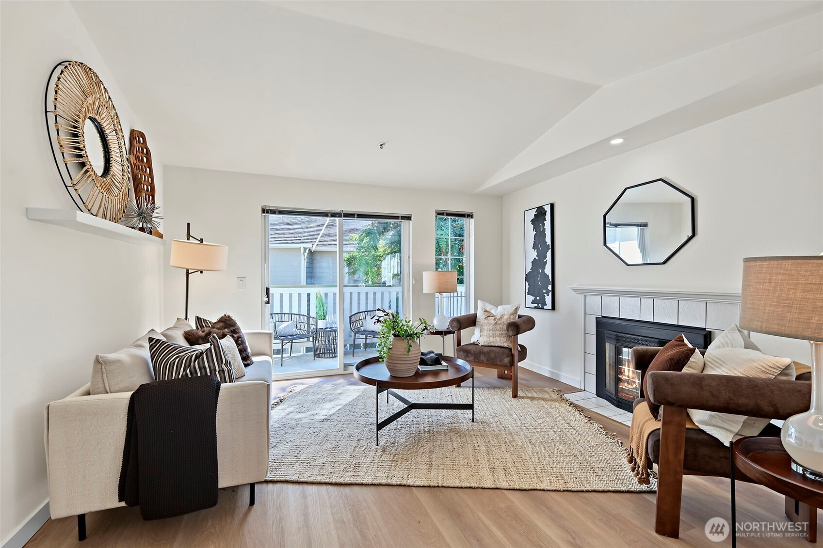 901 Sunset Boulevard B307 Property Photo 3
