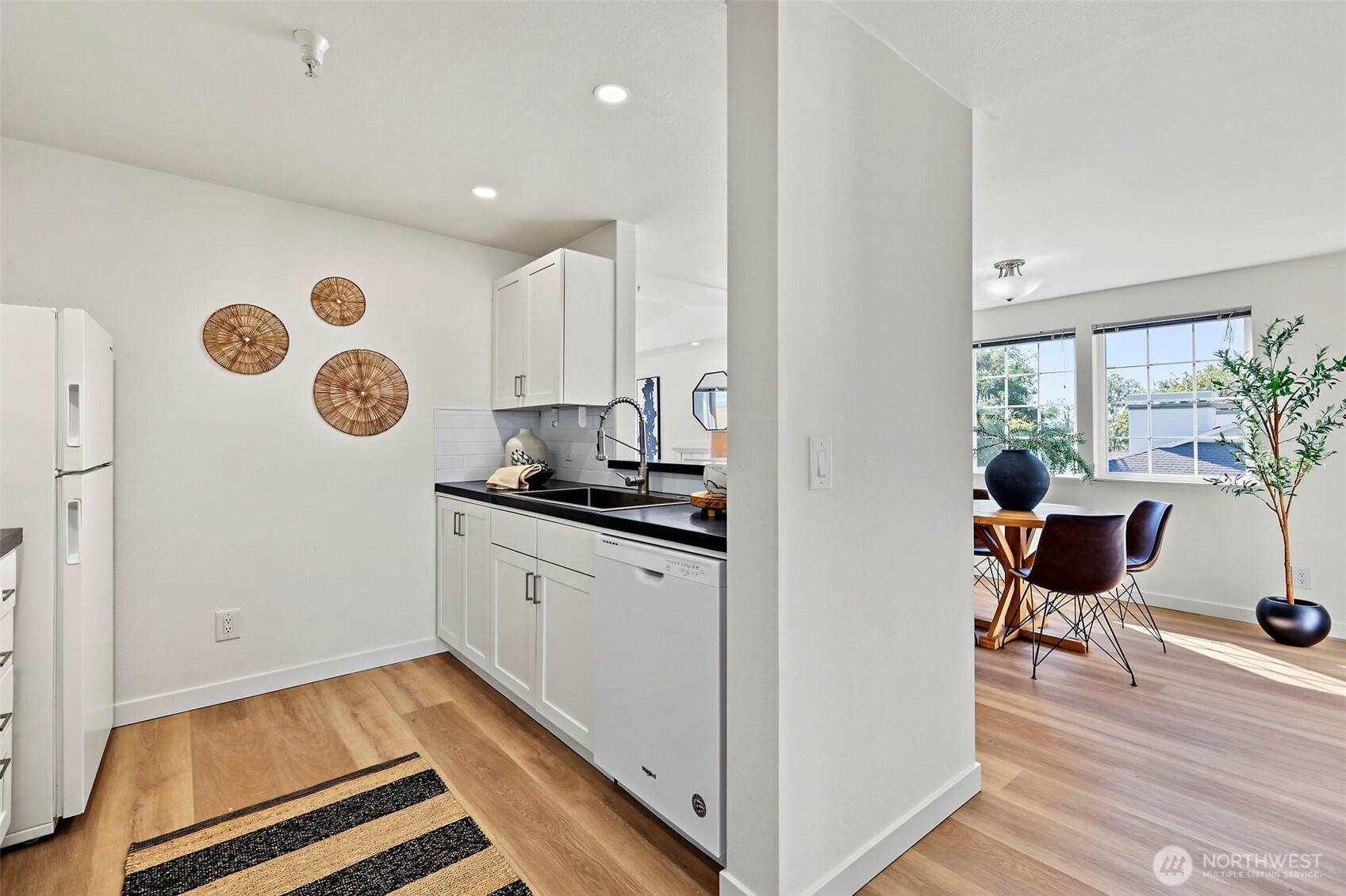 901 Sunset Boulevard B307 Property Photo 8