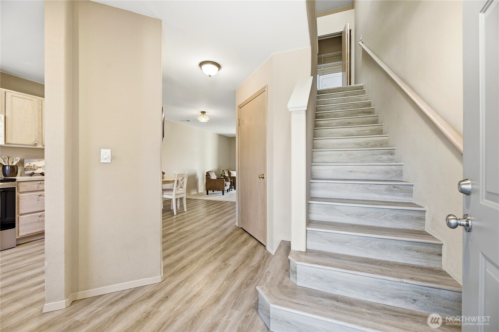 1450 Mountain View Drive Property Photo 3